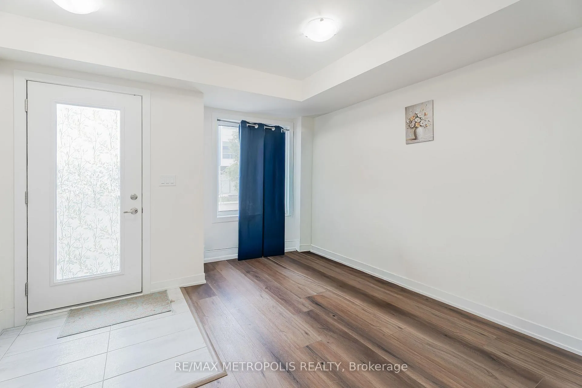 Photo 4 of Unit 109, 1695 Dersan Street, Pickering, Duffin Heights — HOMEH