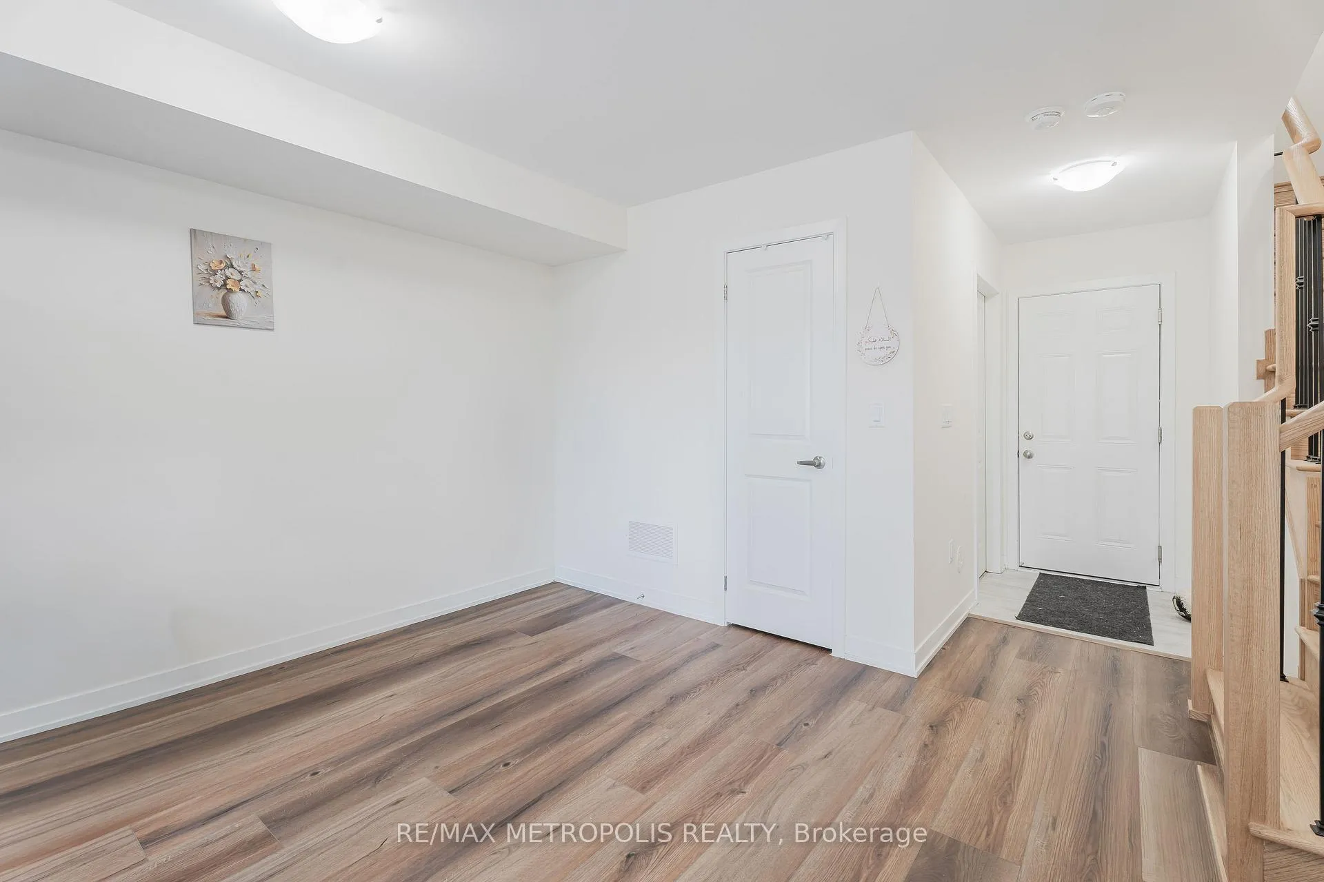 Photo 5 of Unit 109, 1695 Dersan Street, Pickering, Duffin Heights — HOMEH