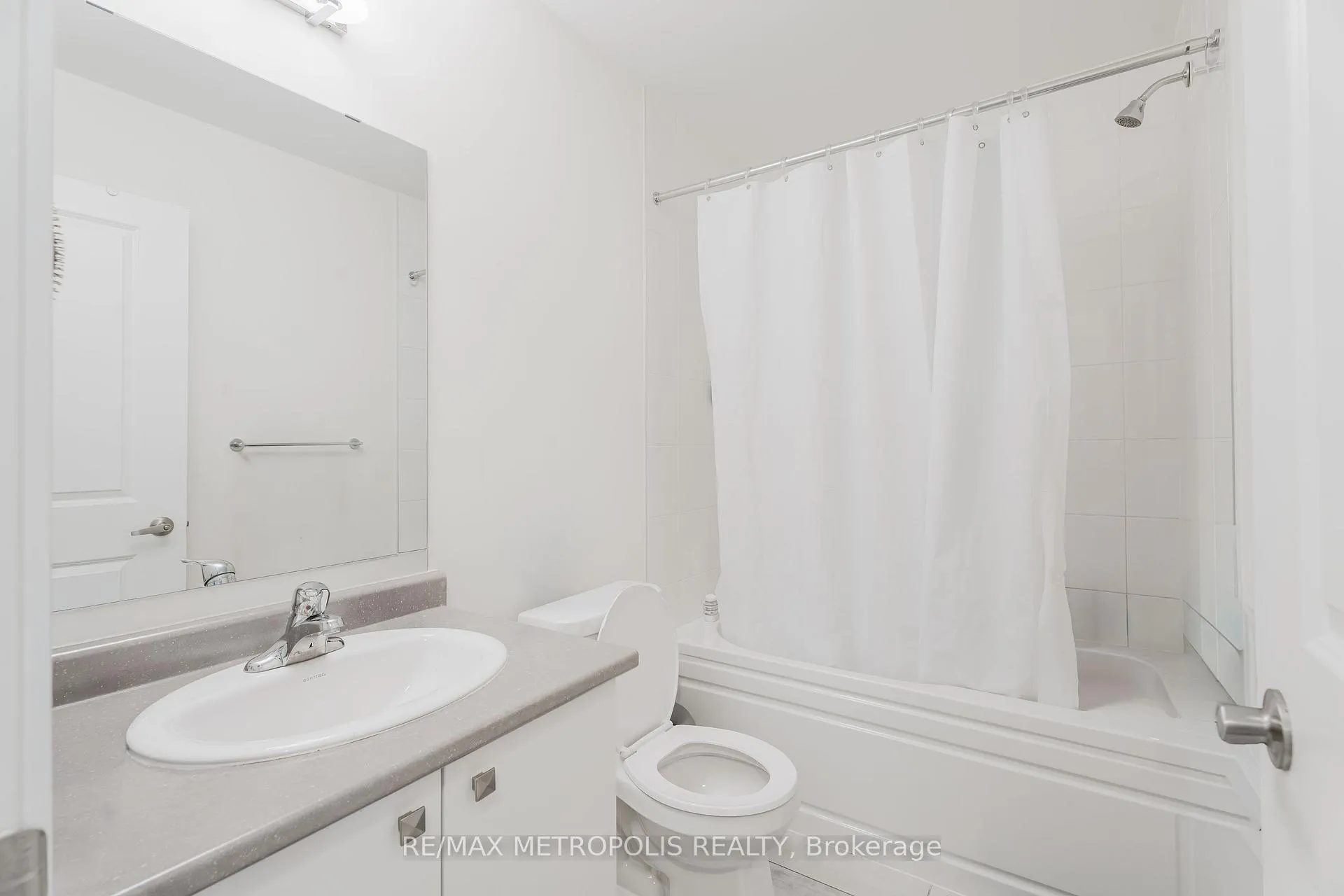 Photo 16 of Unit 109, 1695 Dersan Street, Pickering, Duffin Heights — HOMEH