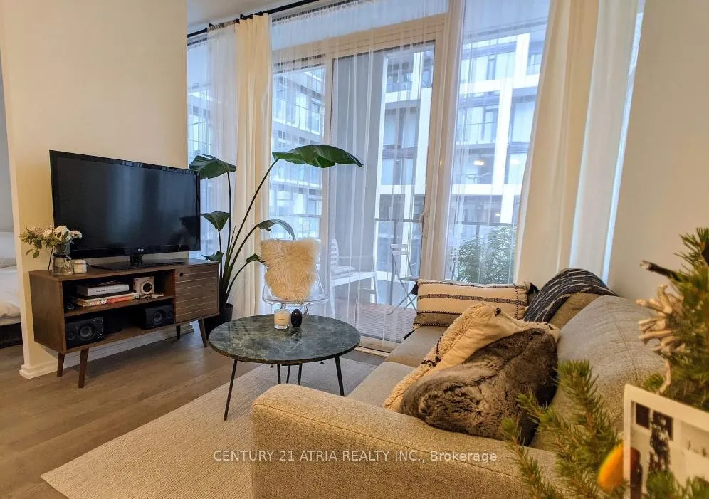 Front of Unit 1135, 8 Hillsdale Avenue E