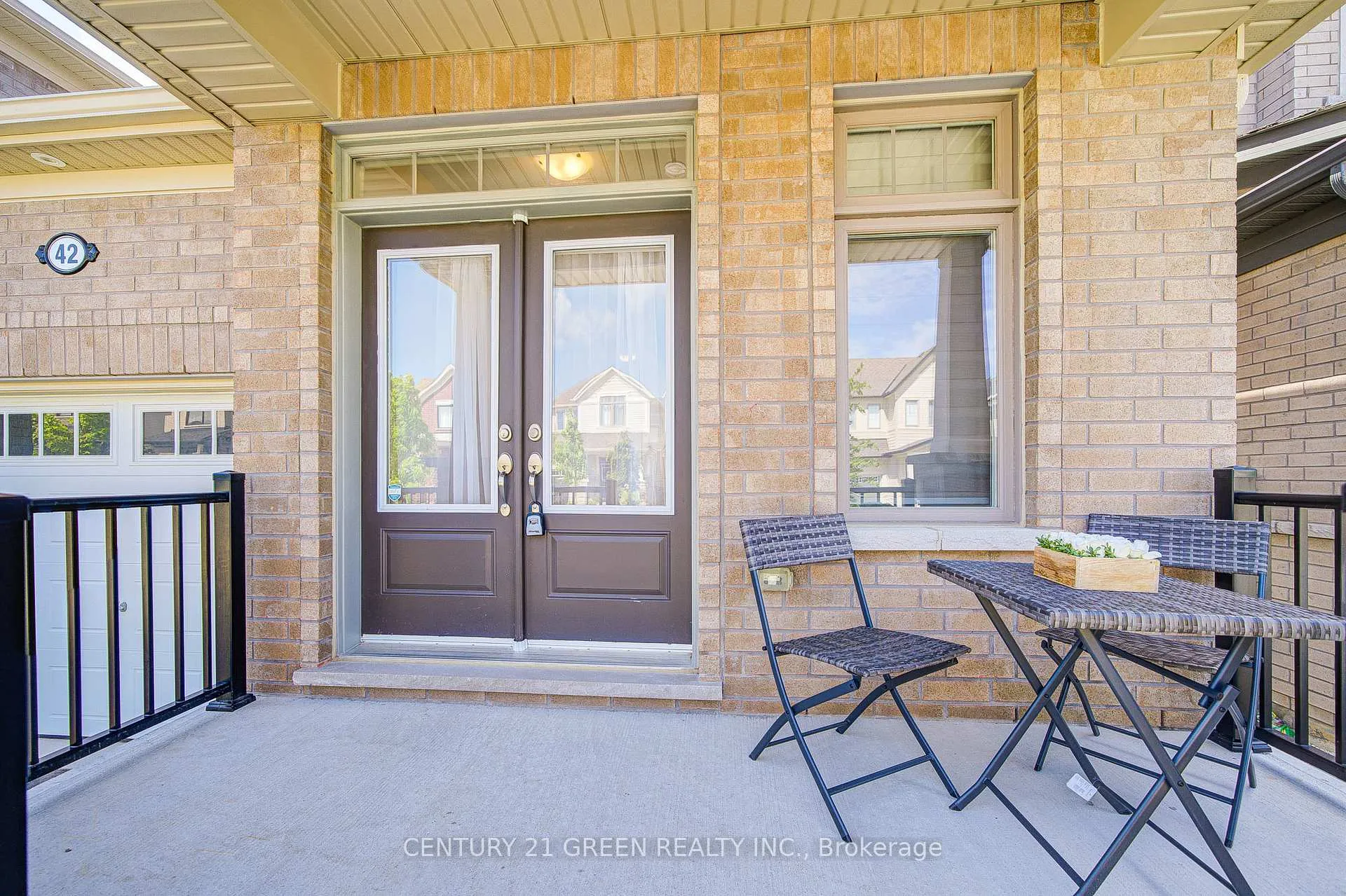 Photo 4 of 42 Spicer Street, Centre Wellington, Fergus — HOMEH