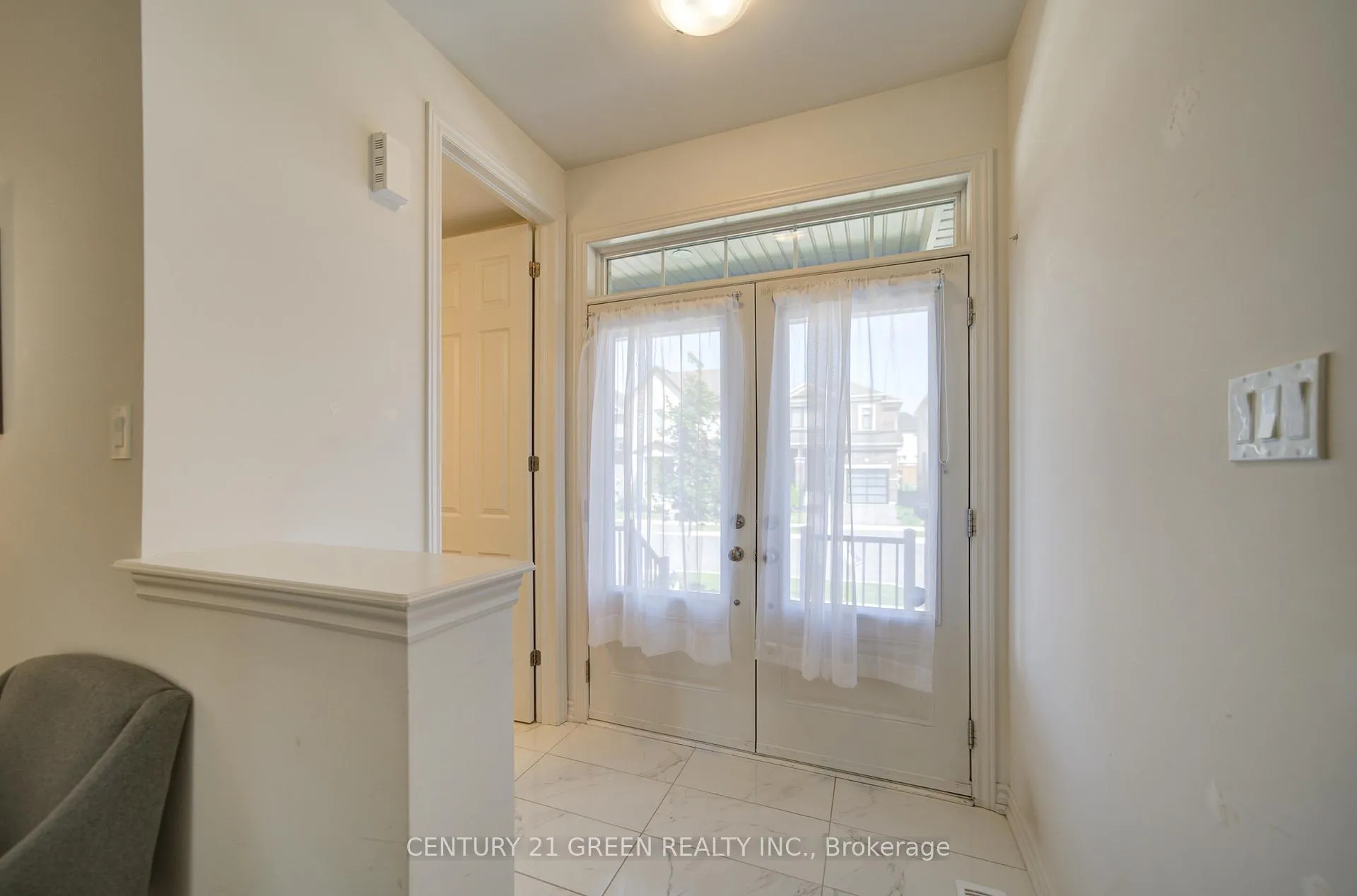 Photo 5 of 42 Spicer Street, Centre Wellington, Fergus — HOMEH