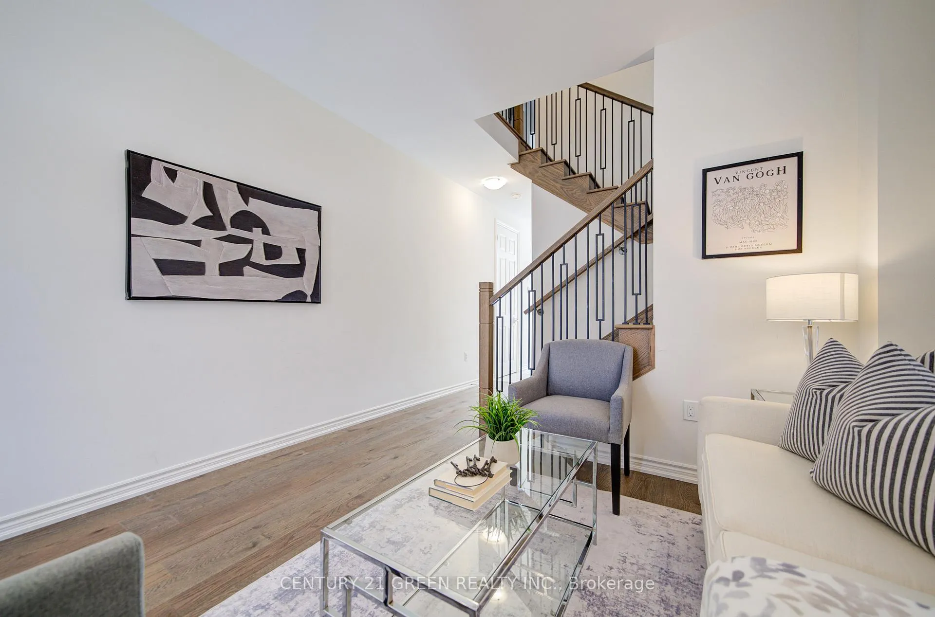 Photo 9 of 42 Spicer Street, Centre Wellington, Fergus — HOMEH