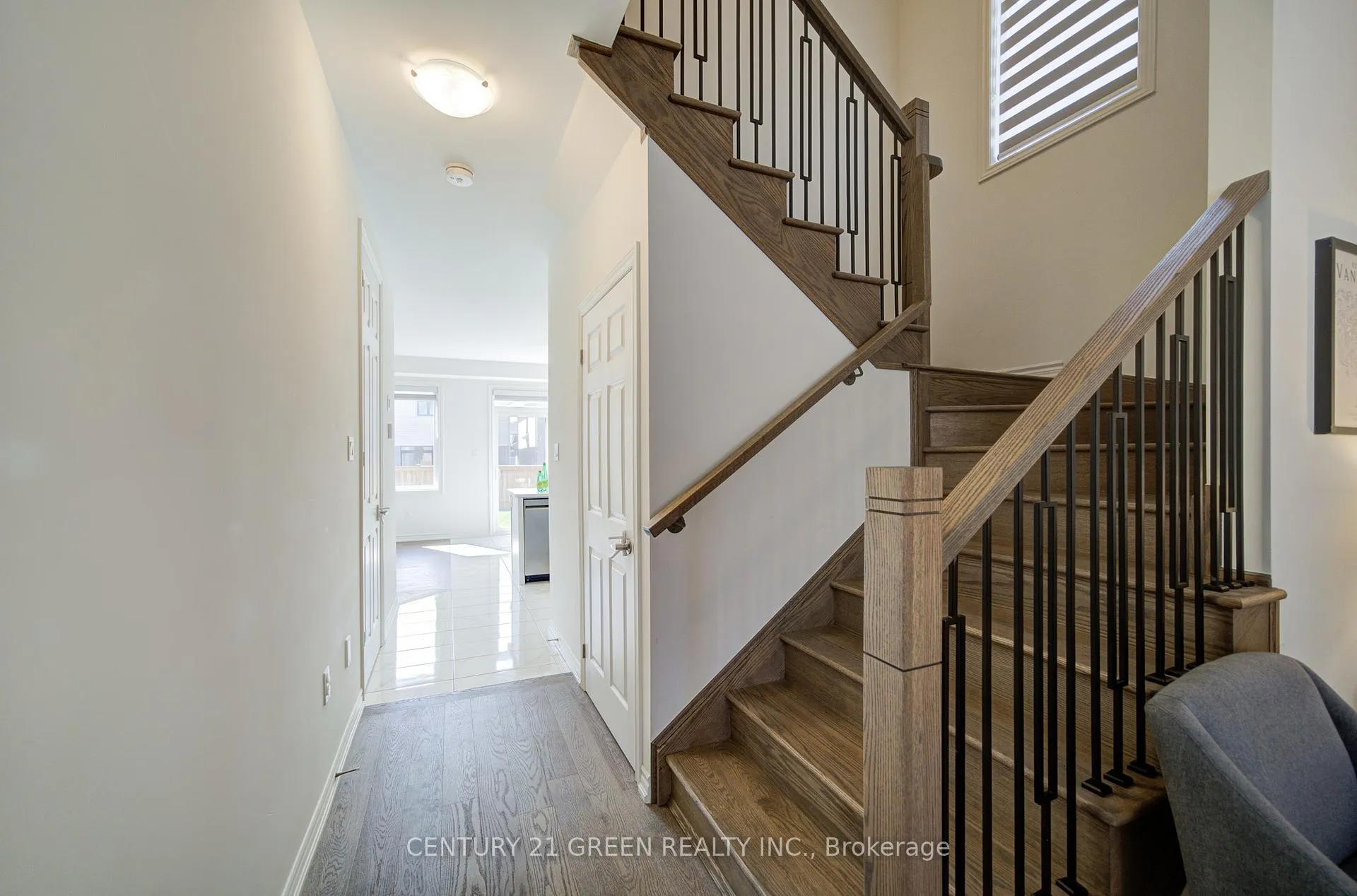Photo 10 of 42 Spicer Street, Centre Wellington, Fergus — HOMEH