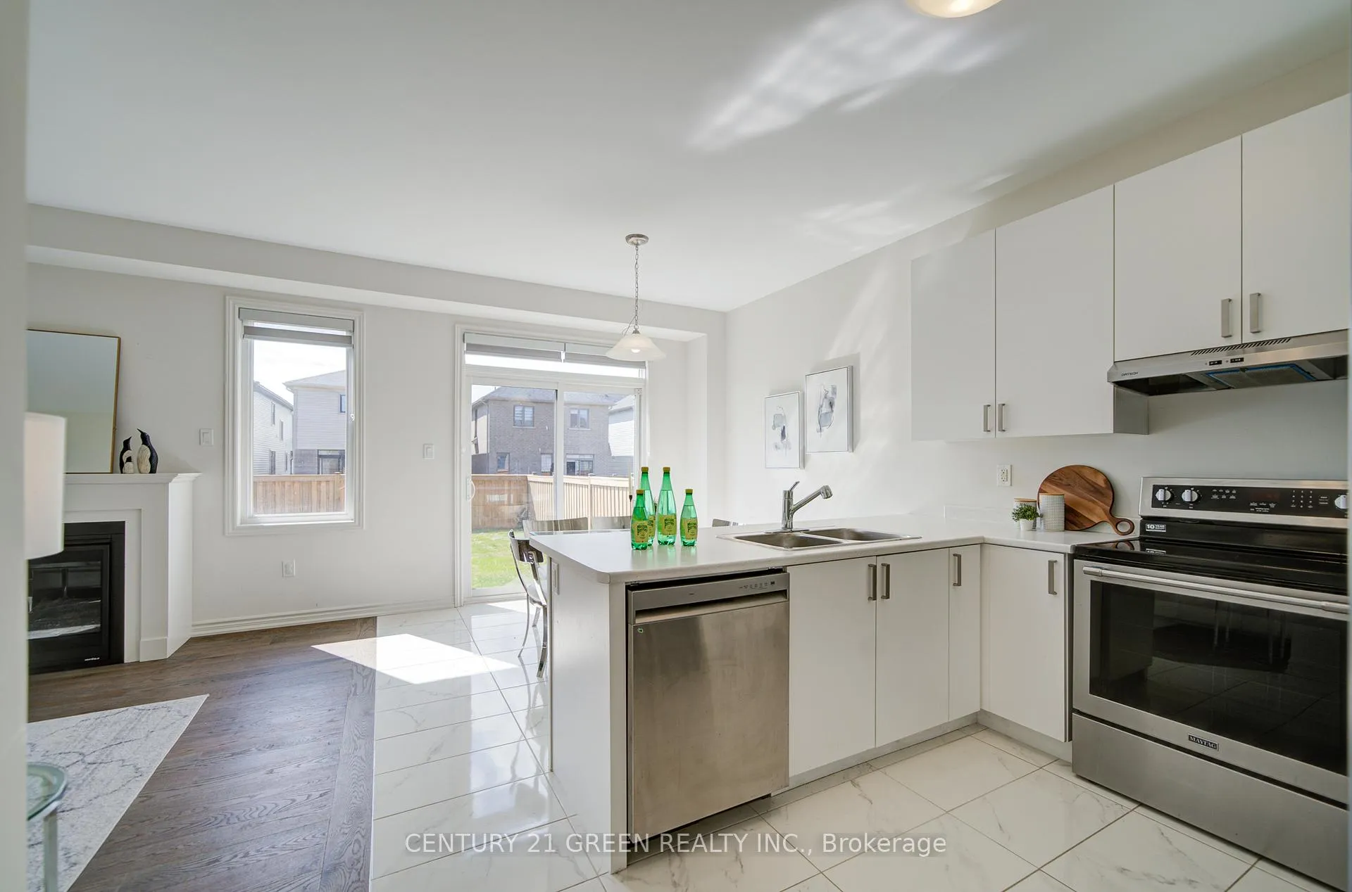 Photo 12 of 42 Spicer Street, Centre Wellington, Fergus — HOMEH