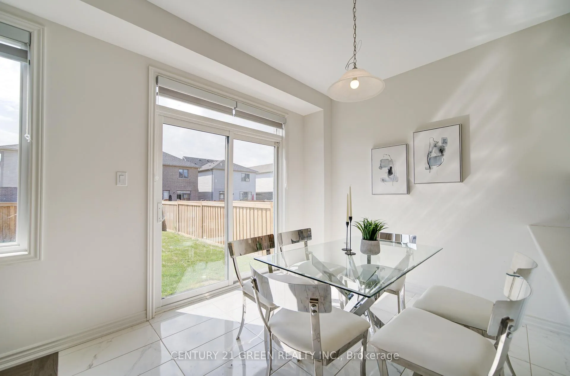 Photo 15 of 42 Spicer Street, Centre Wellington, Fergus — HOMEH