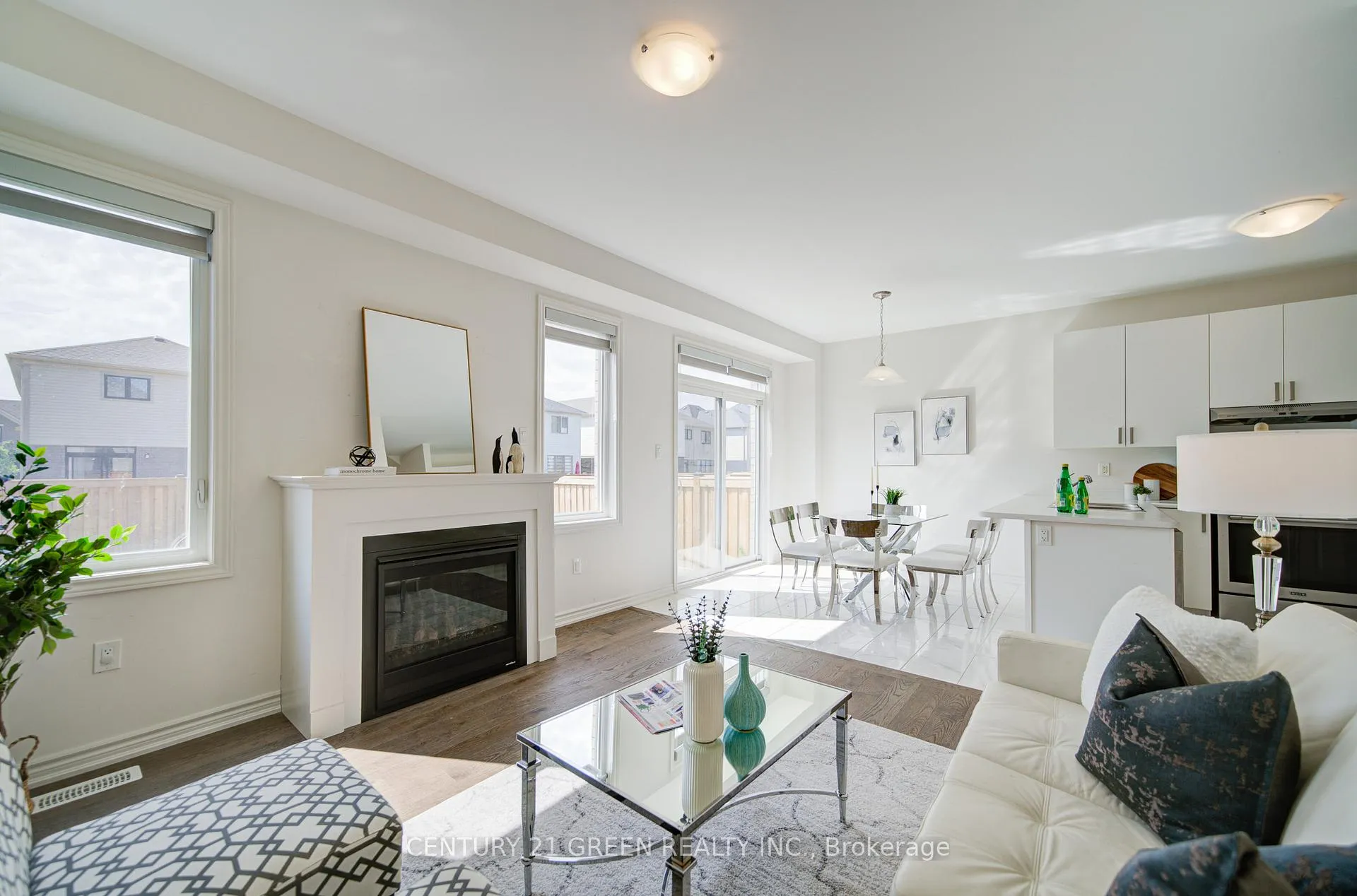 Photo 23 of 42 Spicer Street, Centre Wellington, Fergus — HOMEH