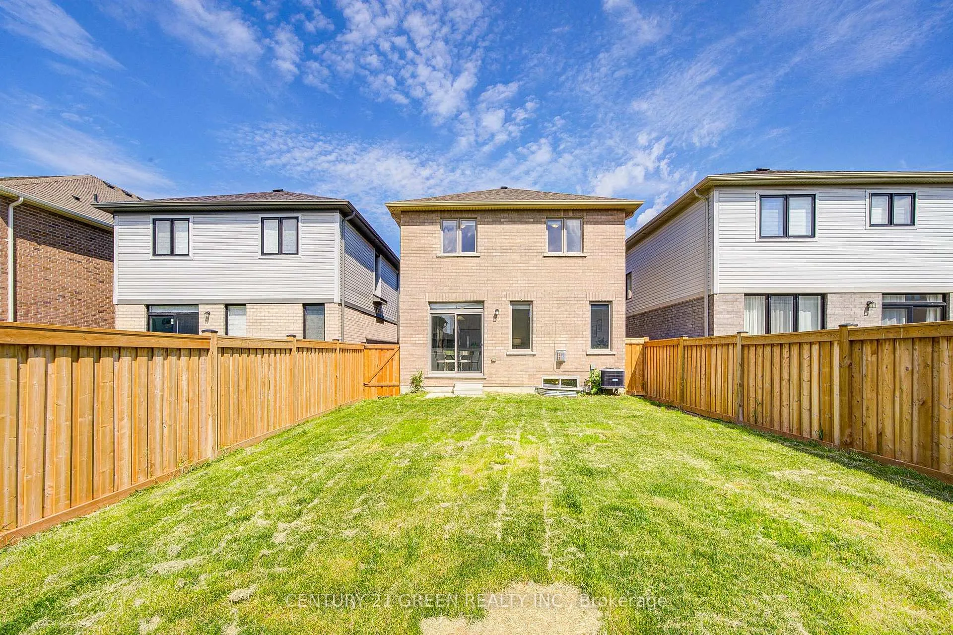 Photo 48 of 42 Spicer Street, Centre Wellington, Fergus — HOMEH