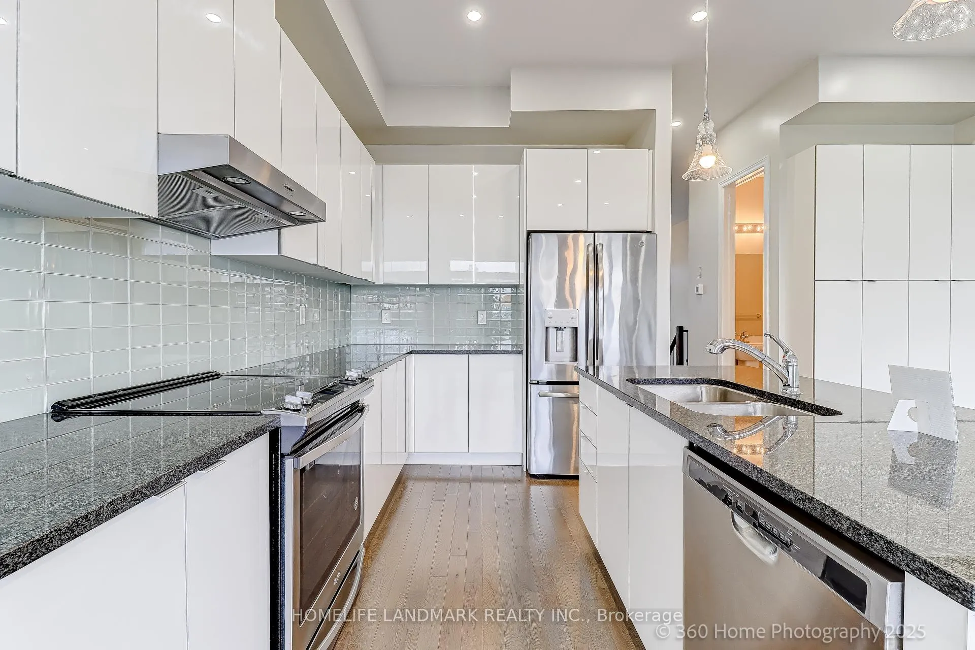 Photo 15 of 57 Laskin Drive, Vaughan, Patterson — HOMEH