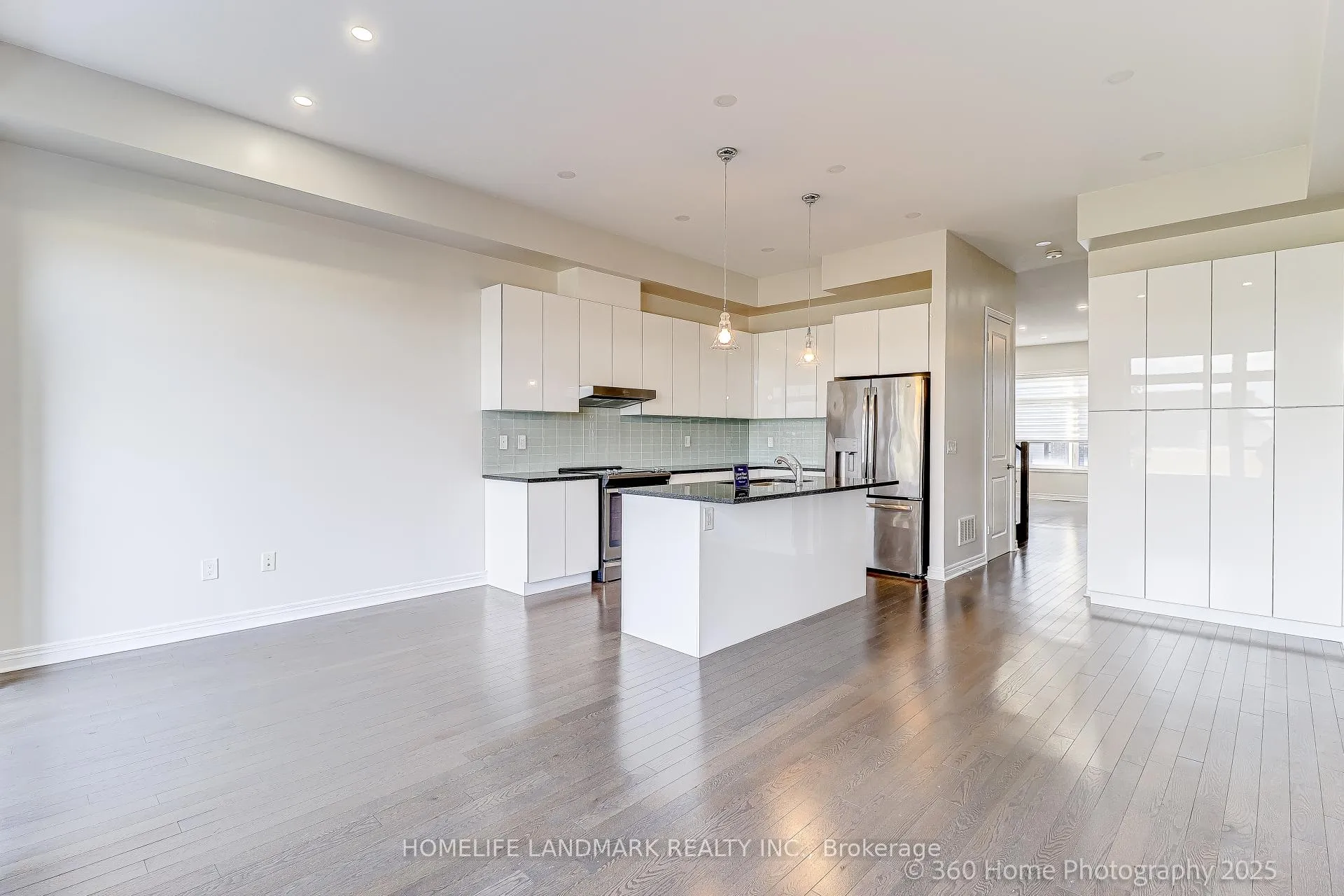 Photo 16 of 57 Laskin Drive, Vaughan, Patterson — HOMEH