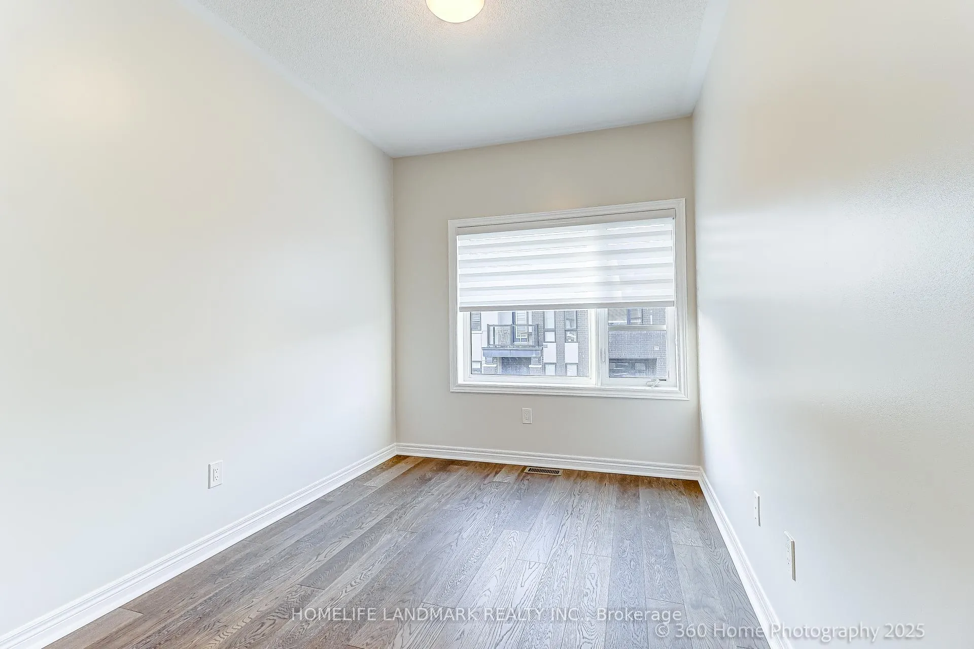 Photo 20 of 57 Laskin Drive, Vaughan, Patterson — HOMEH