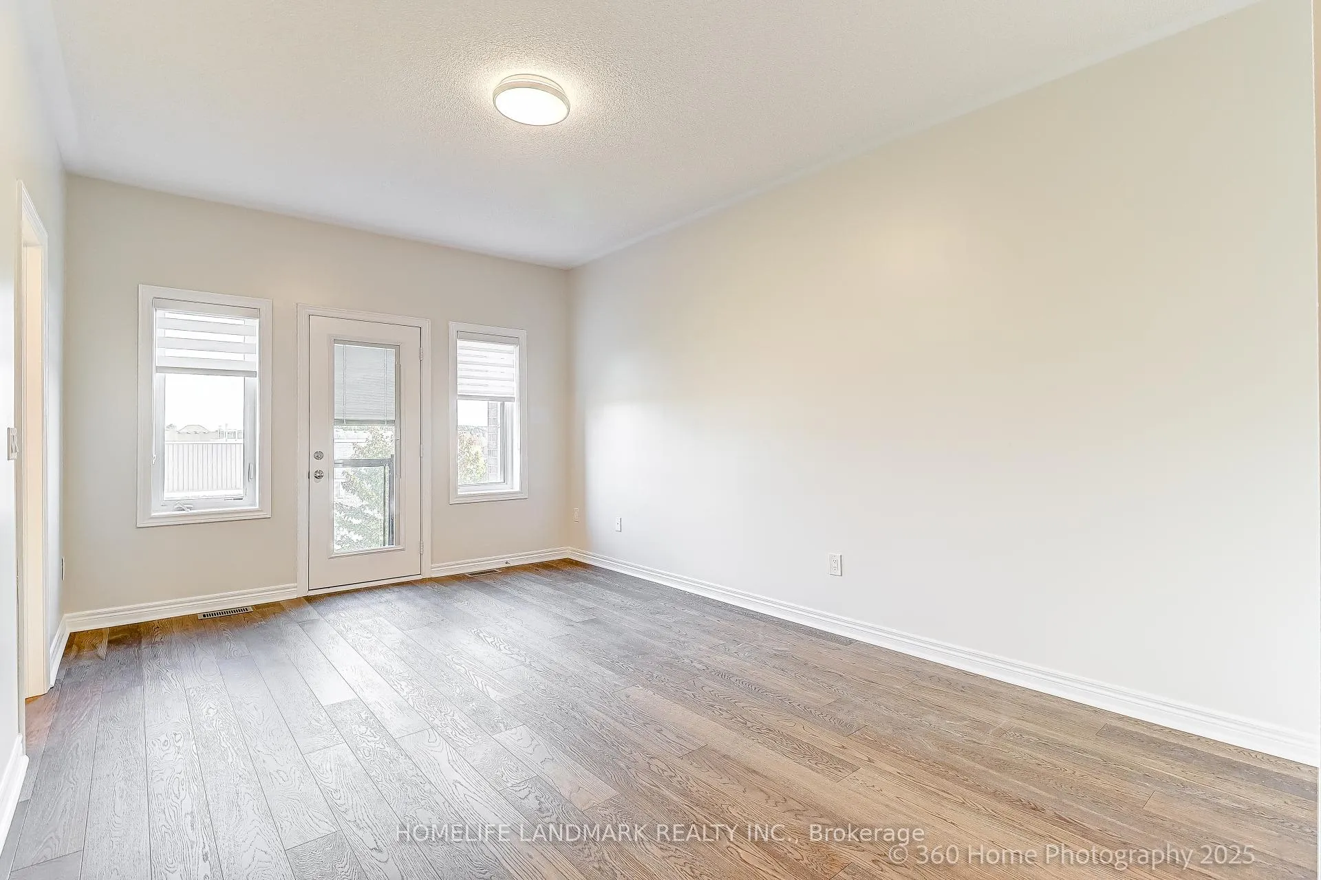 Photo 25 of 57 Laskin Drive, Vaughan, Patterson — HOMEH