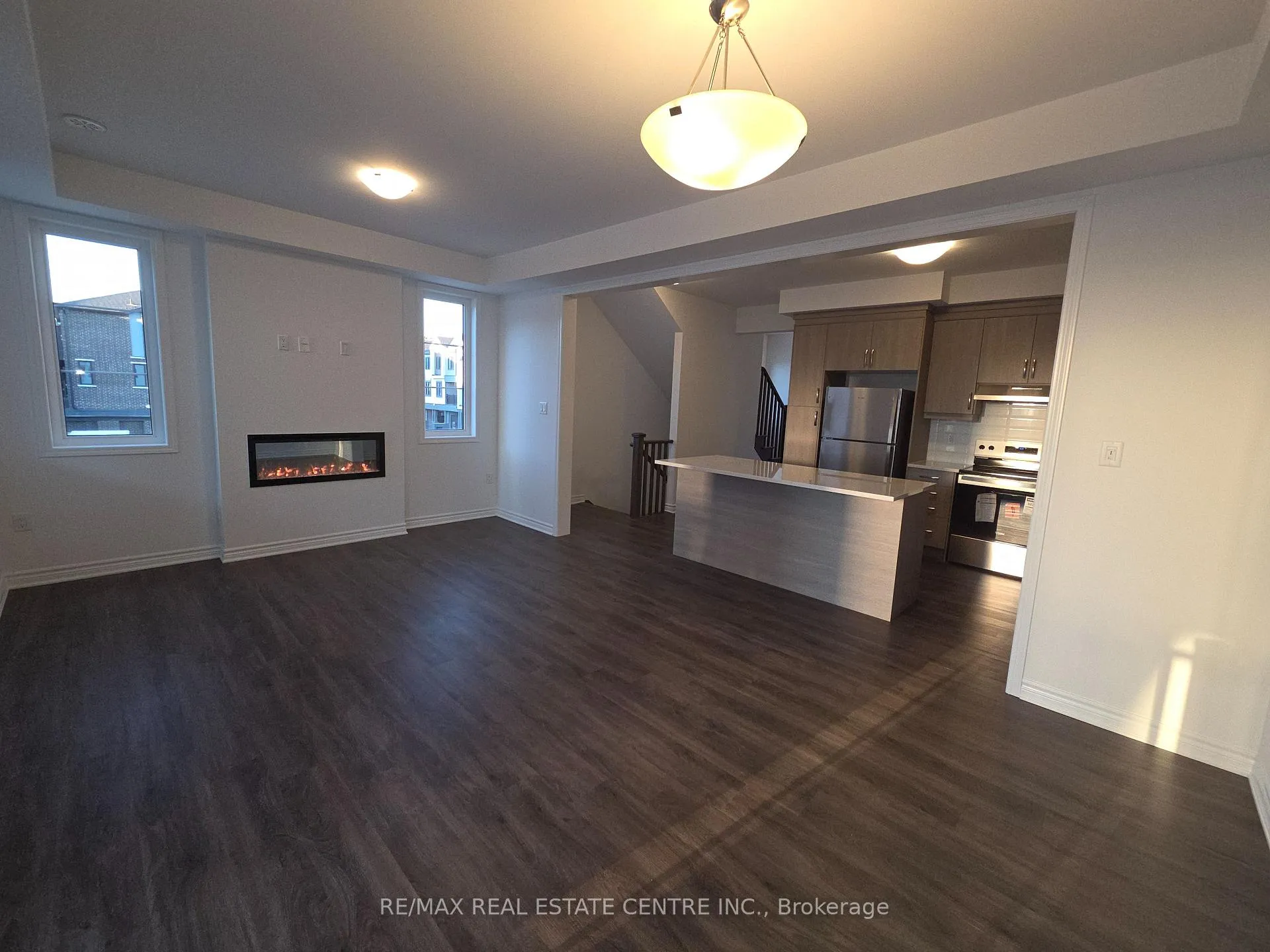 Photo 7 of 1478 Rutland Crescent, Milton, Bowes — HOMEH