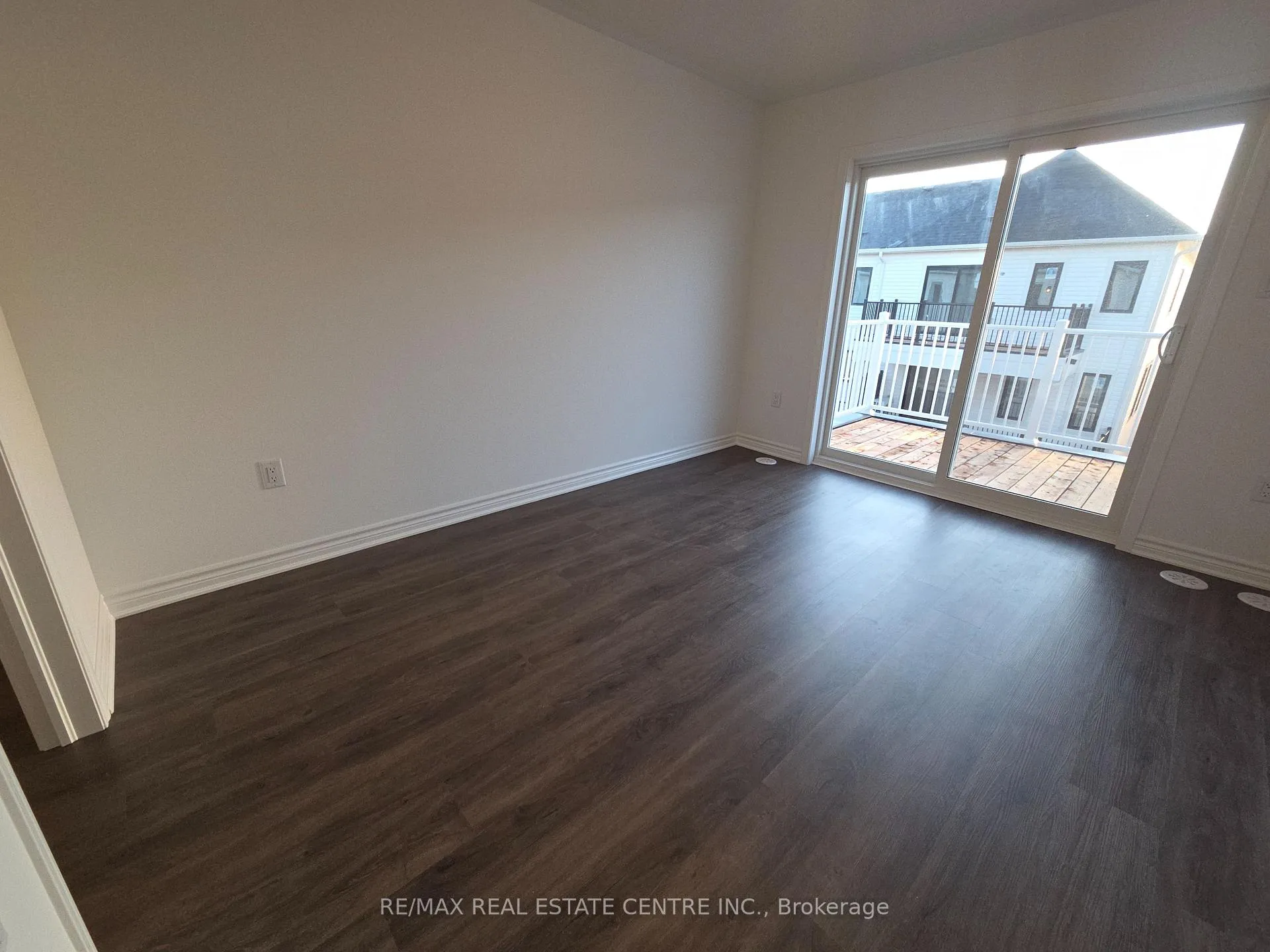 Photo 16 of 1478 Rutland Crescent, Milton, Bowes — HOMEH