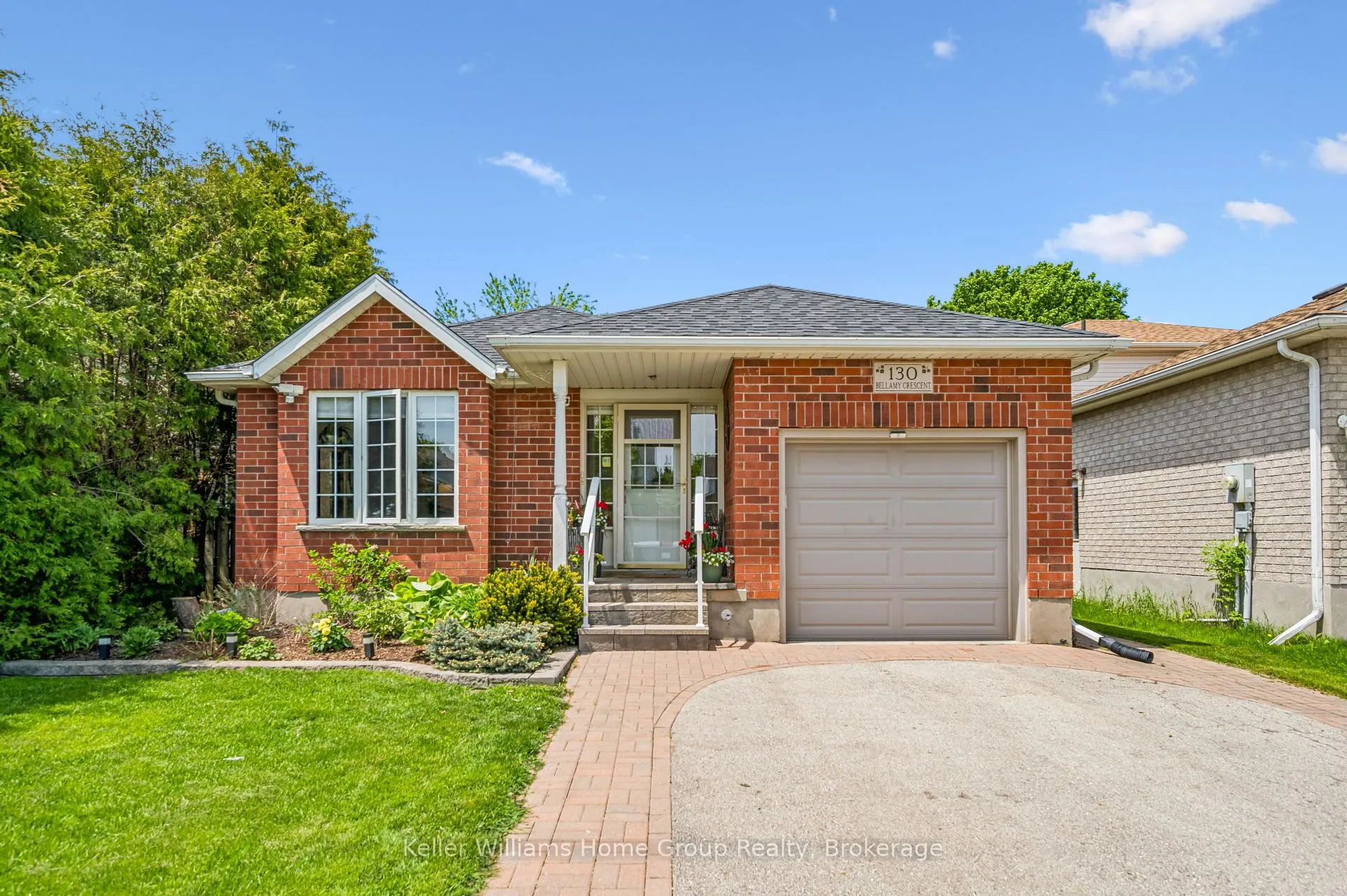 Photo 2 of 130 Bellamy Crescent, Centre Wellington, Fergus — HOMEH