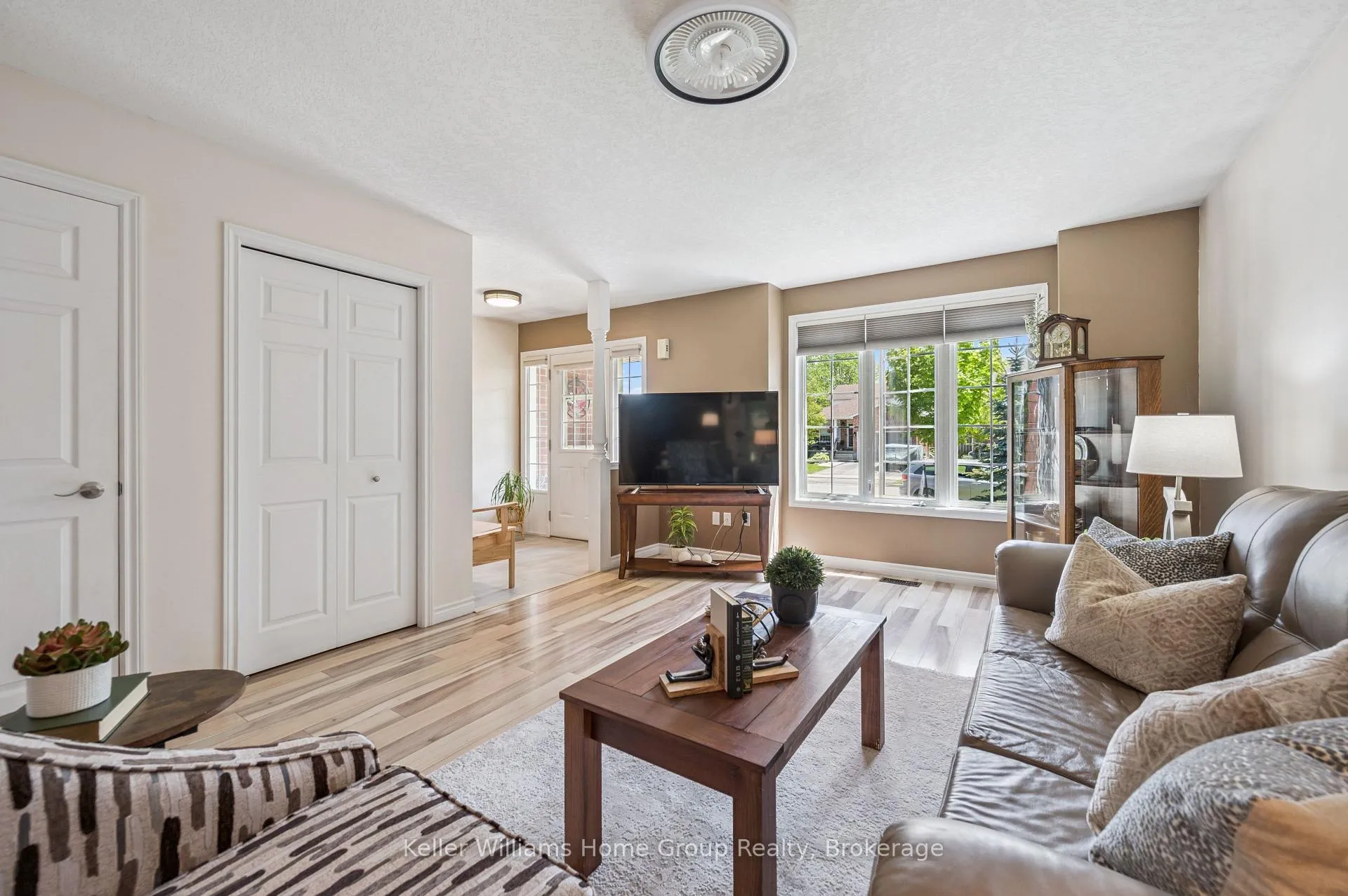Photo 7 of 130 Bellamy Crescent, Centre Wellington, Fergus — HOMEH