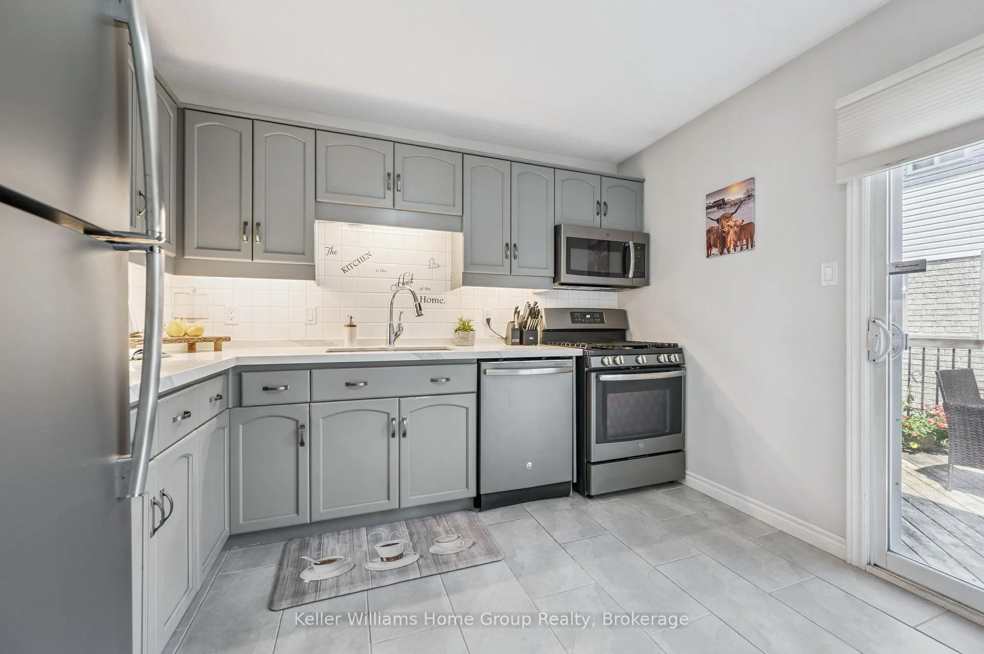 Photo 13 of 130 Bellamy Crescent, Centre Wellington, Fergus — HOMEH