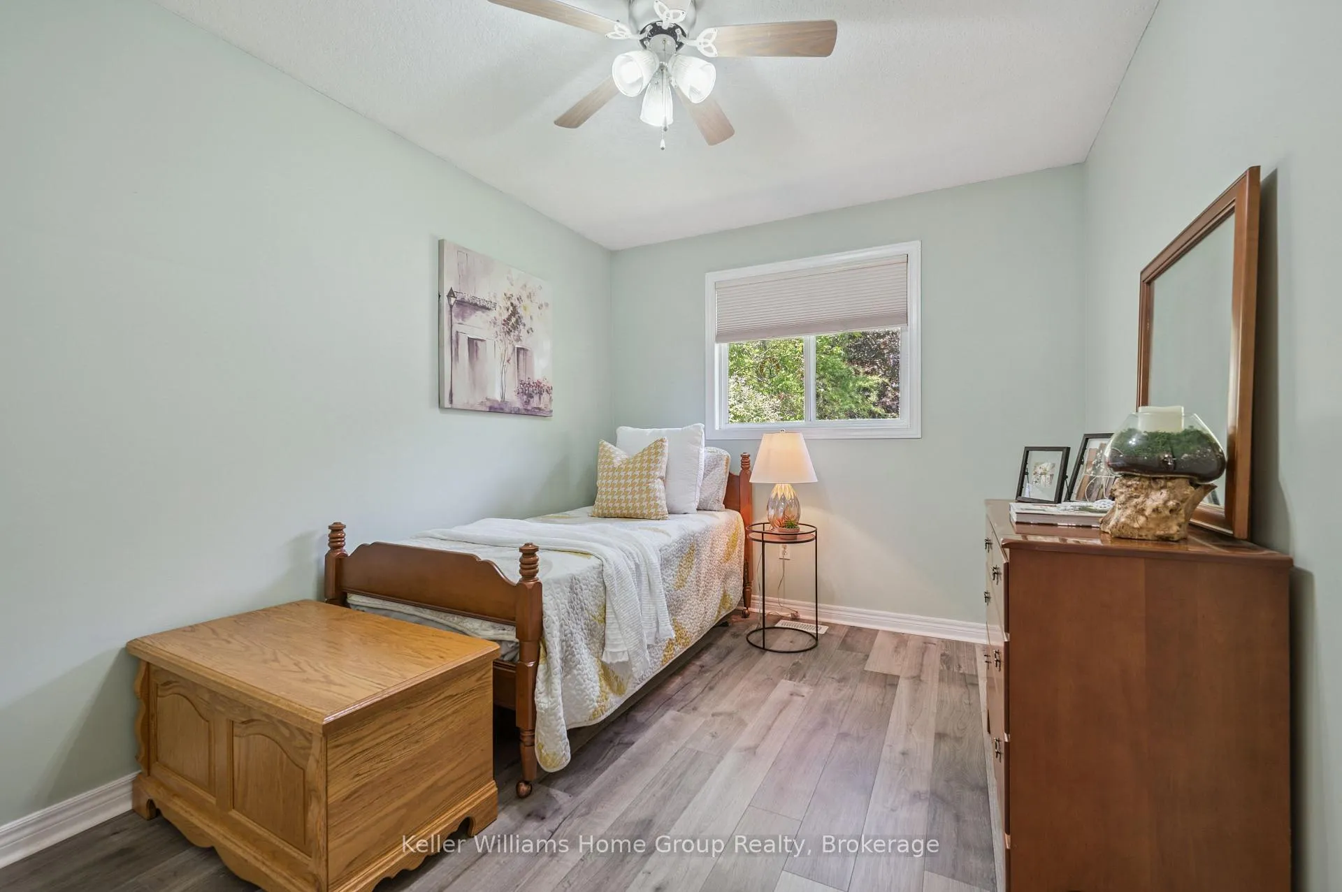 Photo 18 of 130 Bellamy Crescent, Centre Wellington, Fergus — HOMEH