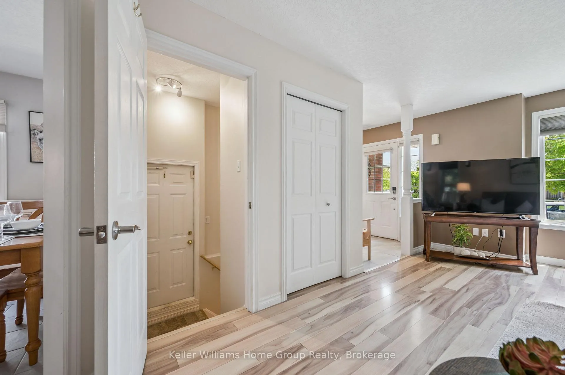 Photo 23 of 130 Bellamy Crescent, Centre Wellington, Fergus — HOMEH