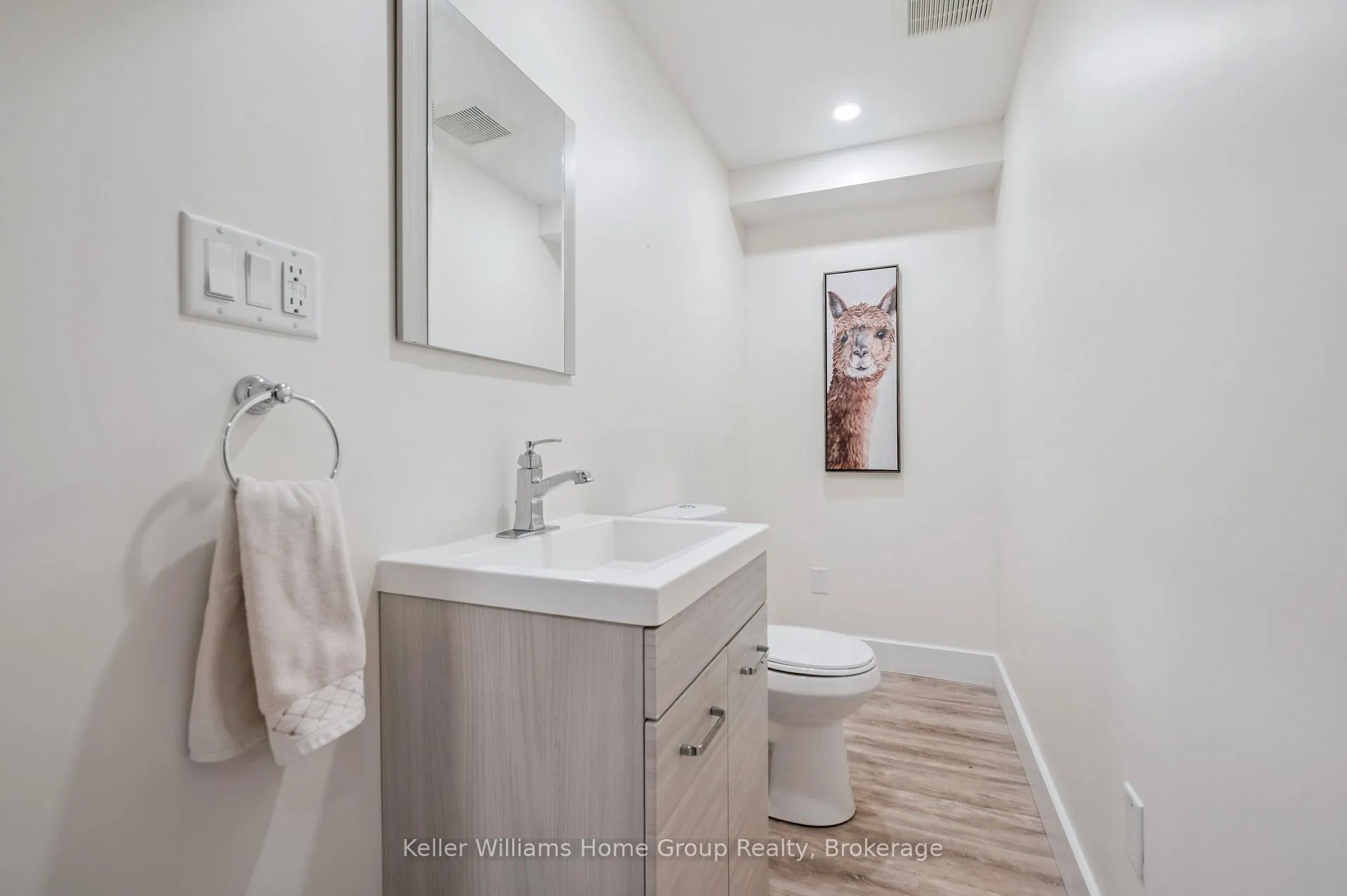 Photo 32 of 130 Bellamy Crescent, Centre Wellington, Fergus — HOMEH