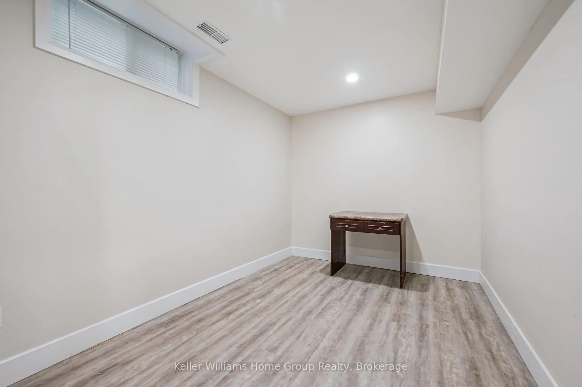 Photo 33 of 130 Bellamy Crescent, Centre Wellington, Fergus — HOMEH