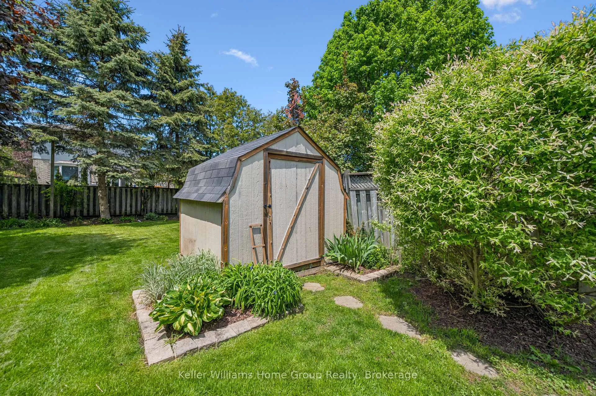 Photo 43 of 130 Bellamy Crescent, Centre Wellington, Fergus — HOMEH