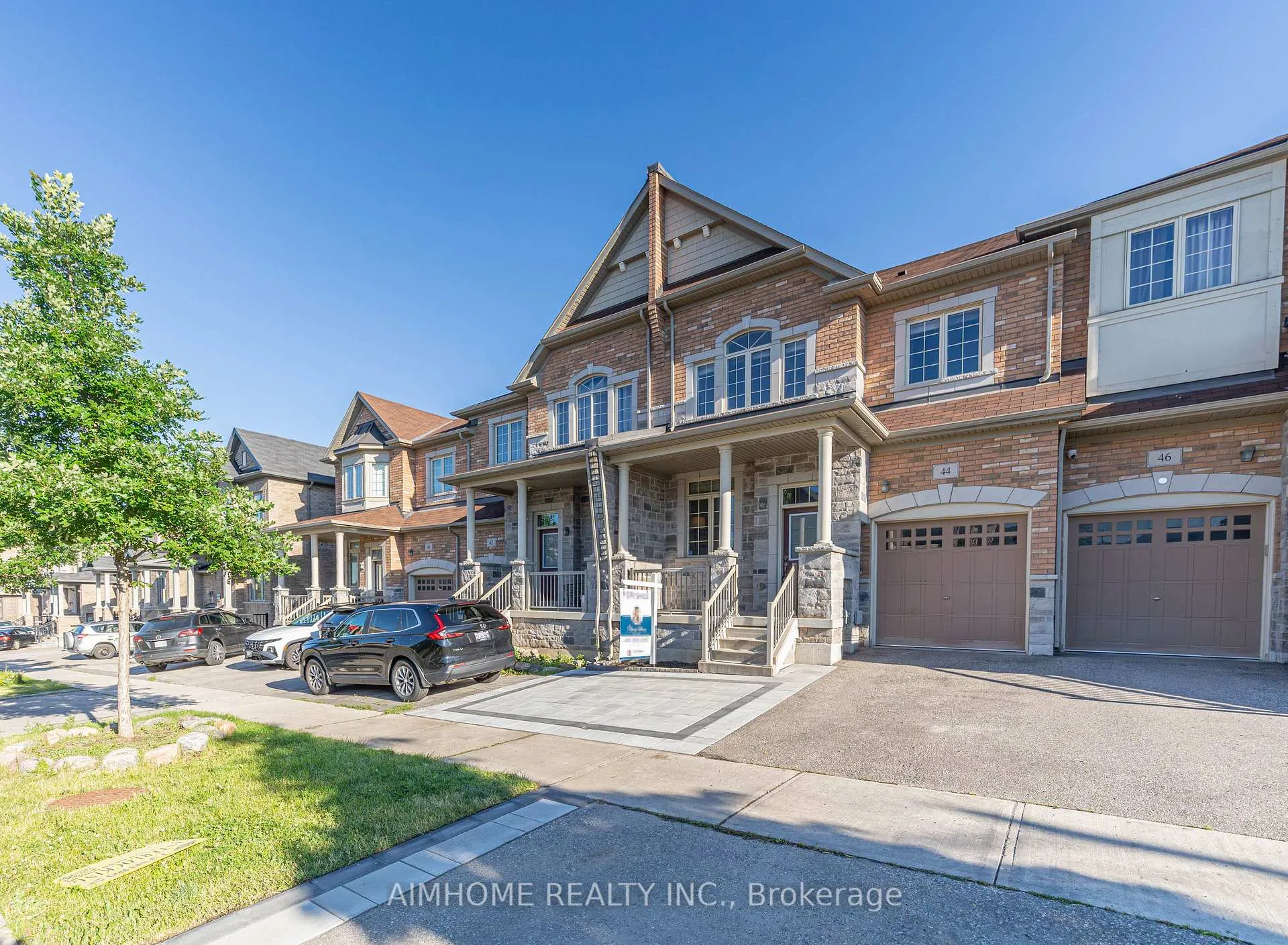 Photo 2 of 44 Nipigon Avenue, Markham, Berczy — HOMEH