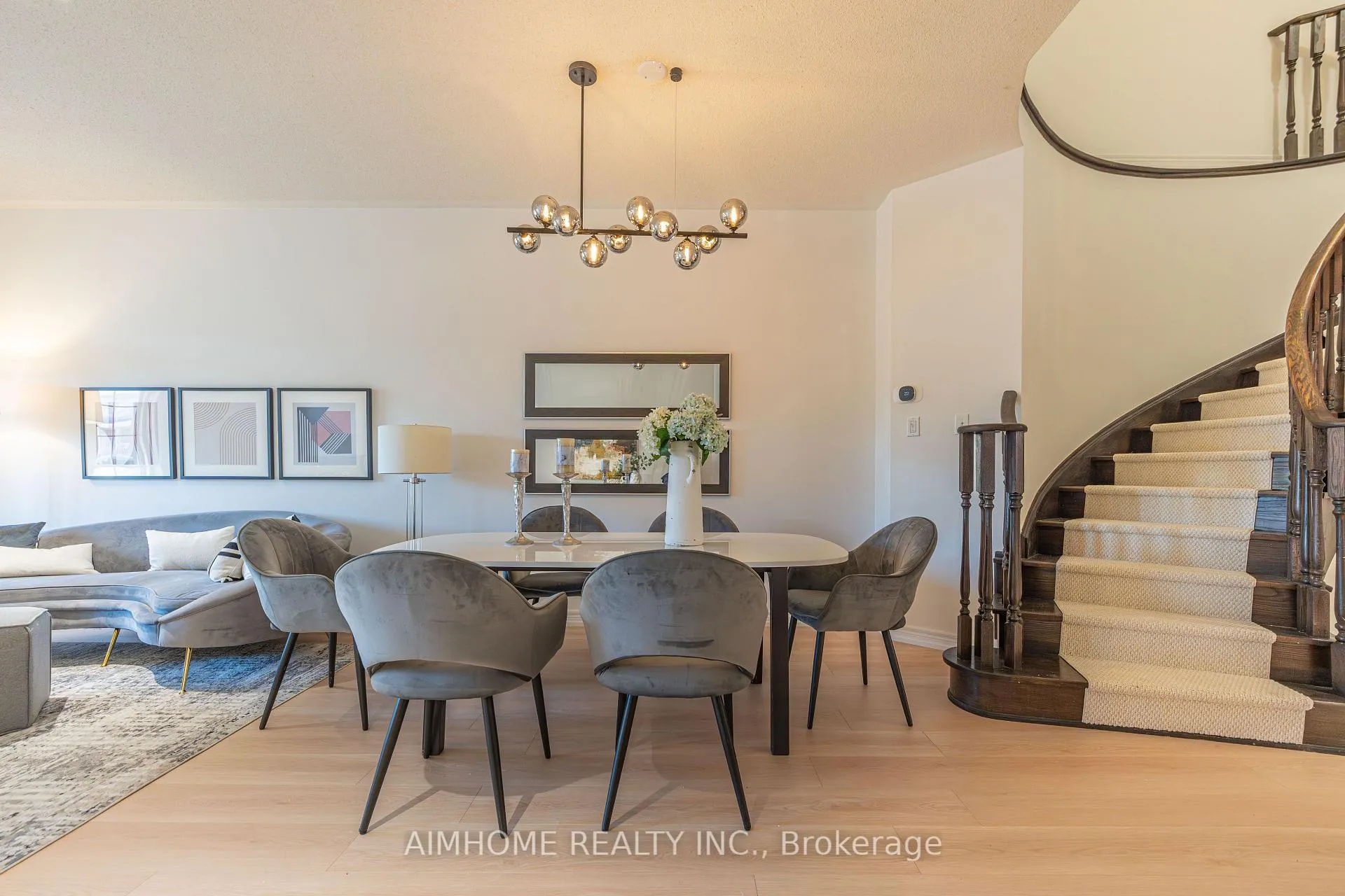 Photo 10 of 44 Nipigon Avenue, Markham, Berczy — HOMEH