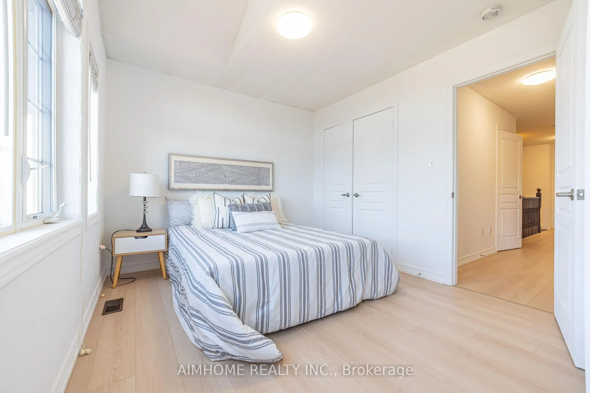 Photo 31 of 44 Nipigon Avenue, Markham, Berczy — HOMEH