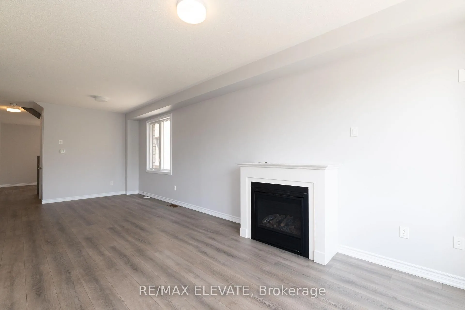 Photo 7 of 484 Trevor Street, Cobourg — HOMEH