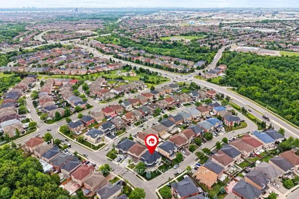 Photo 32 of 39 Trailhead Crescent, Brampton, Sandringham-Wellington — HOMEH