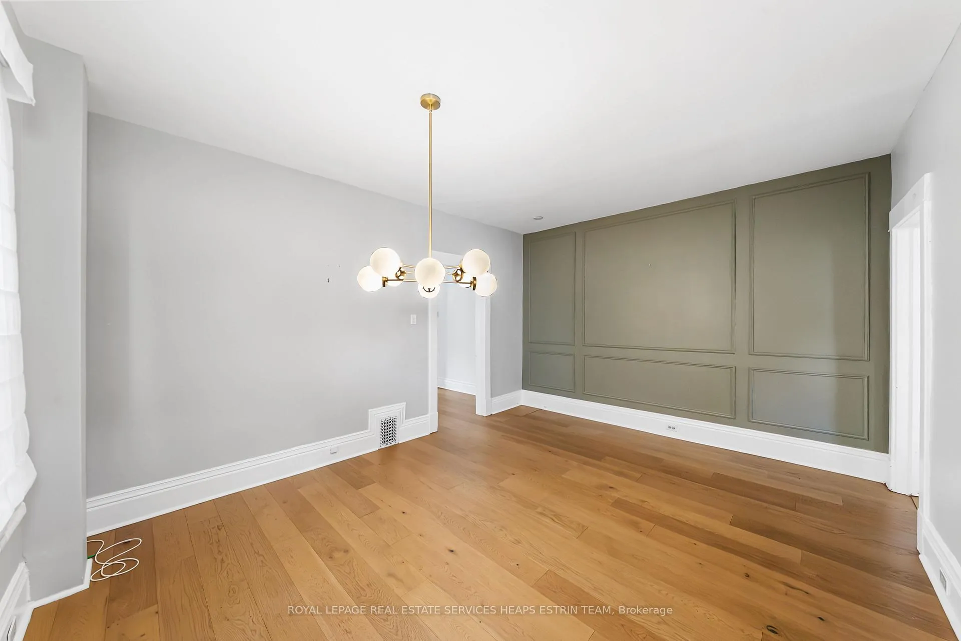 Photo 12 of 624 Pape Avenue, Toronto, North Riverdale — HOMEH