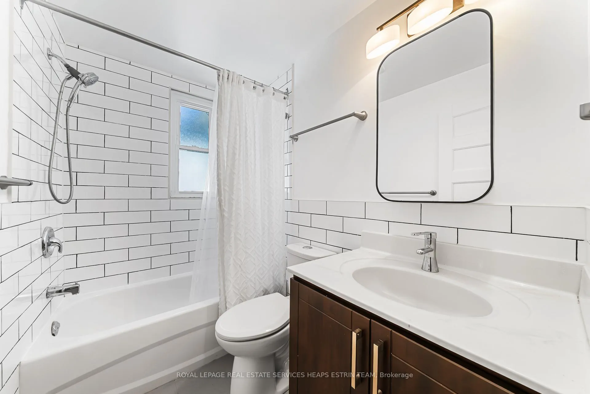 Photo 24 of 624 Pape Avenue, Toronto, North Riverdale — HOMEH