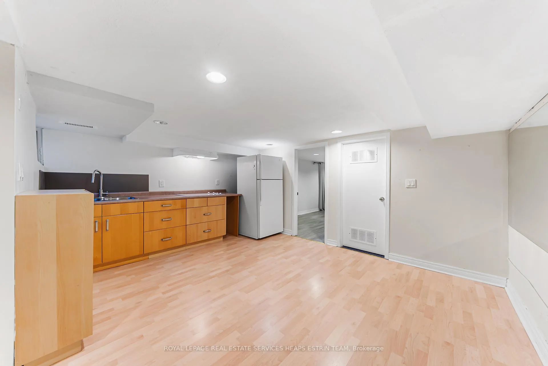 Photo 26 of 624 Pape Avenue, Toronto, North Riverdale — HOMEH