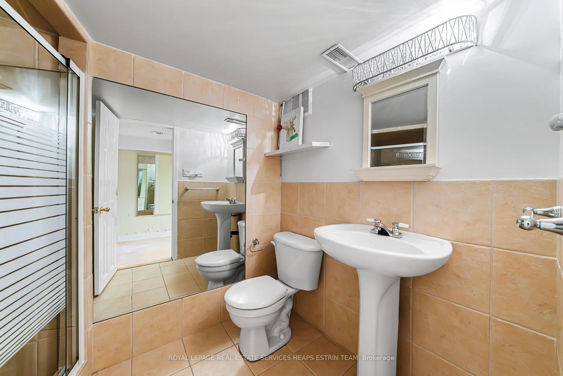 Photo 33 of 624 Pape Avenue, Toronto, North Riverdale — HOMEH