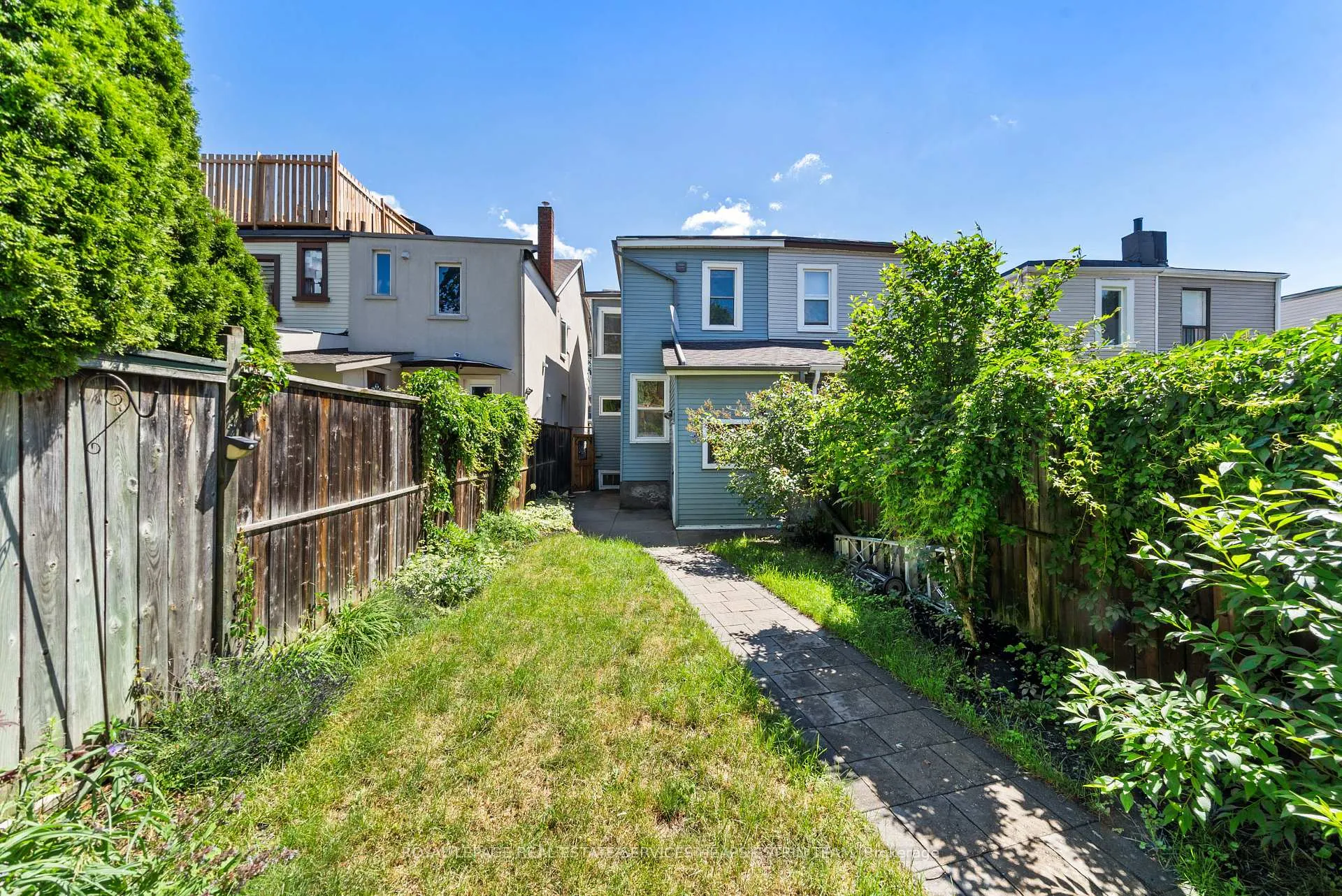 Photo 36 of 624 Pape Avenue, Toronto, North Riverdale — HOMEH