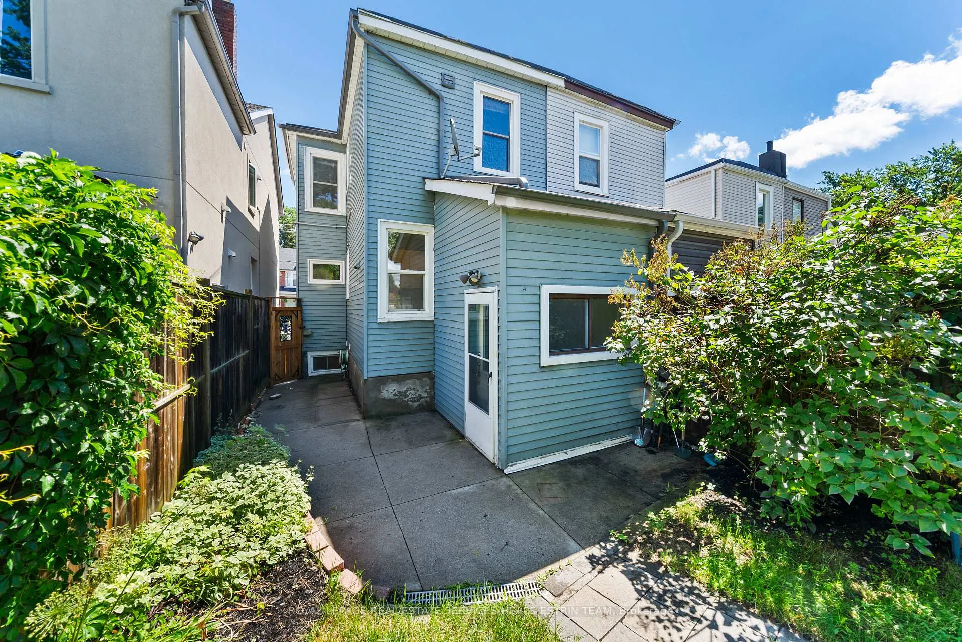 Photo 38 of 624 Pape Avenue, Toronto, North Riverdale — HOMEH