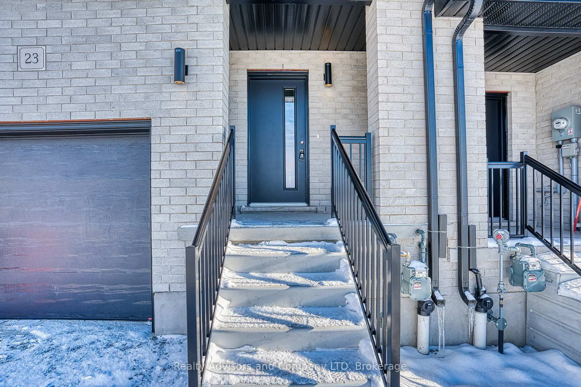 Photo 5 of 23 Becker Street, Stratford — HOMEH