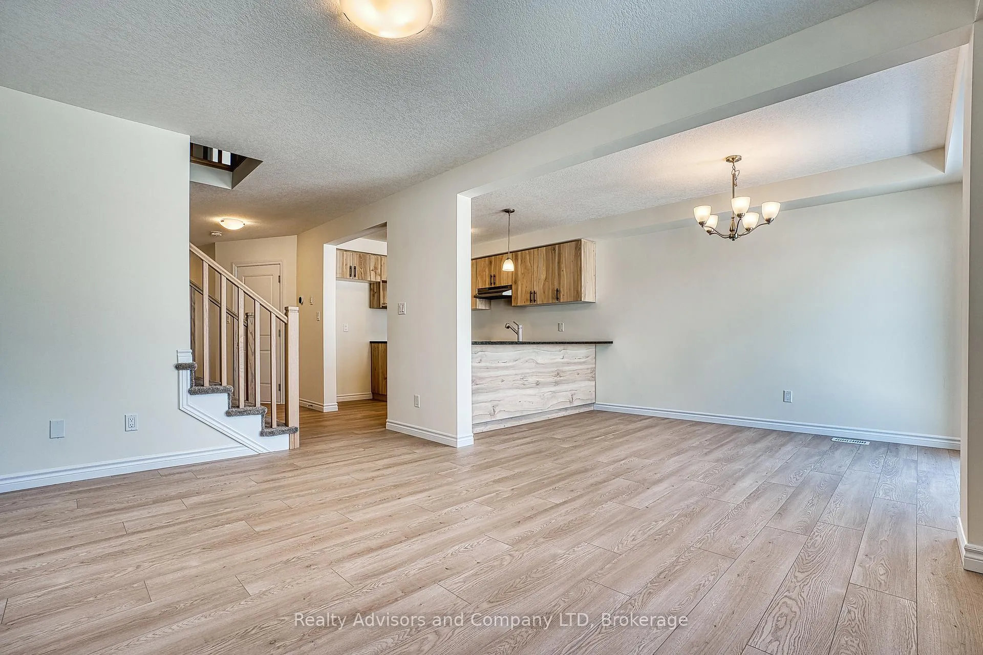 Photo 15 of 23 Becker Street, Stratford — HOMEH
