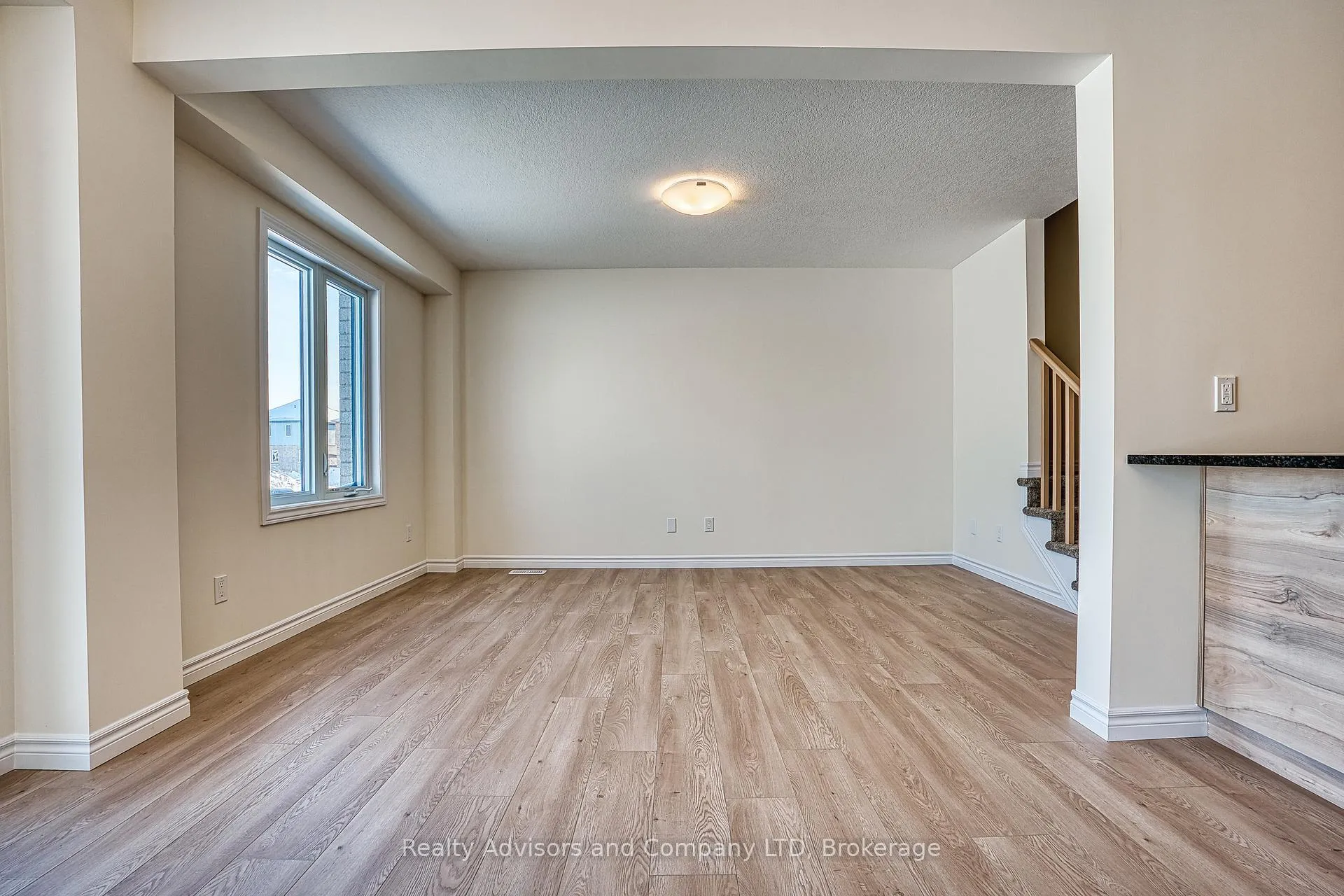 Photo 17 of 23 Becker Street, Stratford — HOMEH