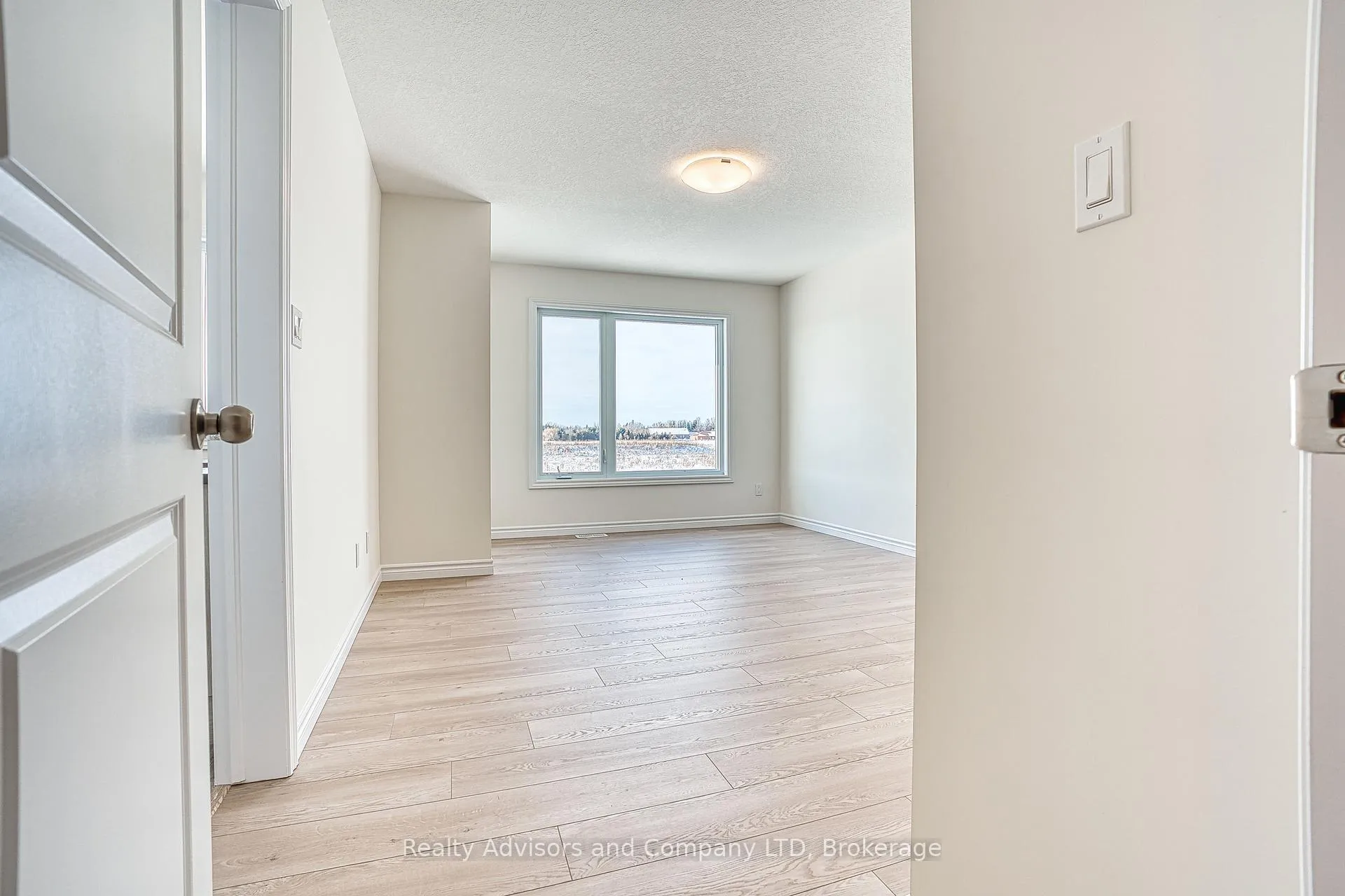 Photo 20 of 23 Becker Street, Stratford — HOMEH