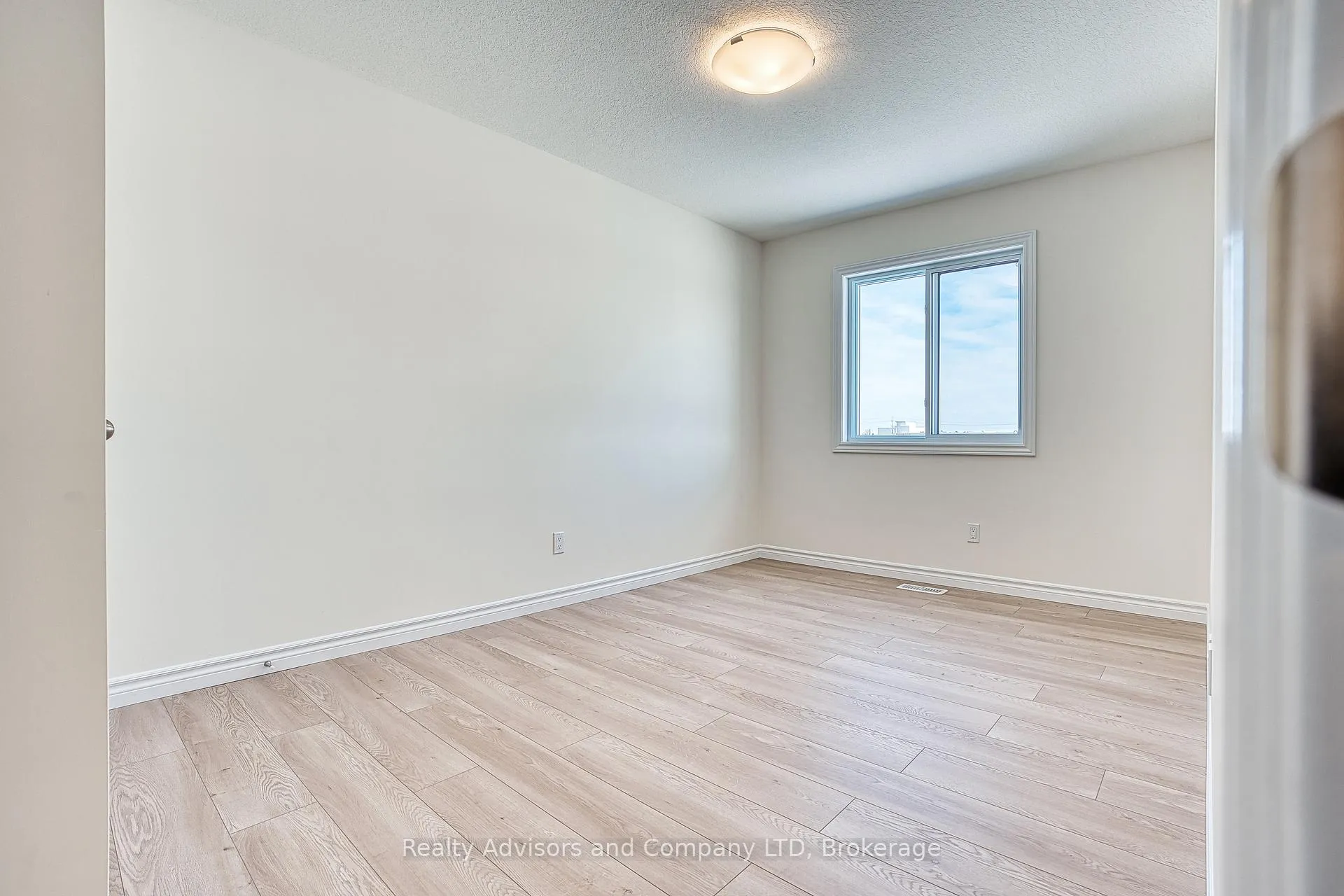 Photo 26 of 23 Becker Street, Stratford — HOMEH