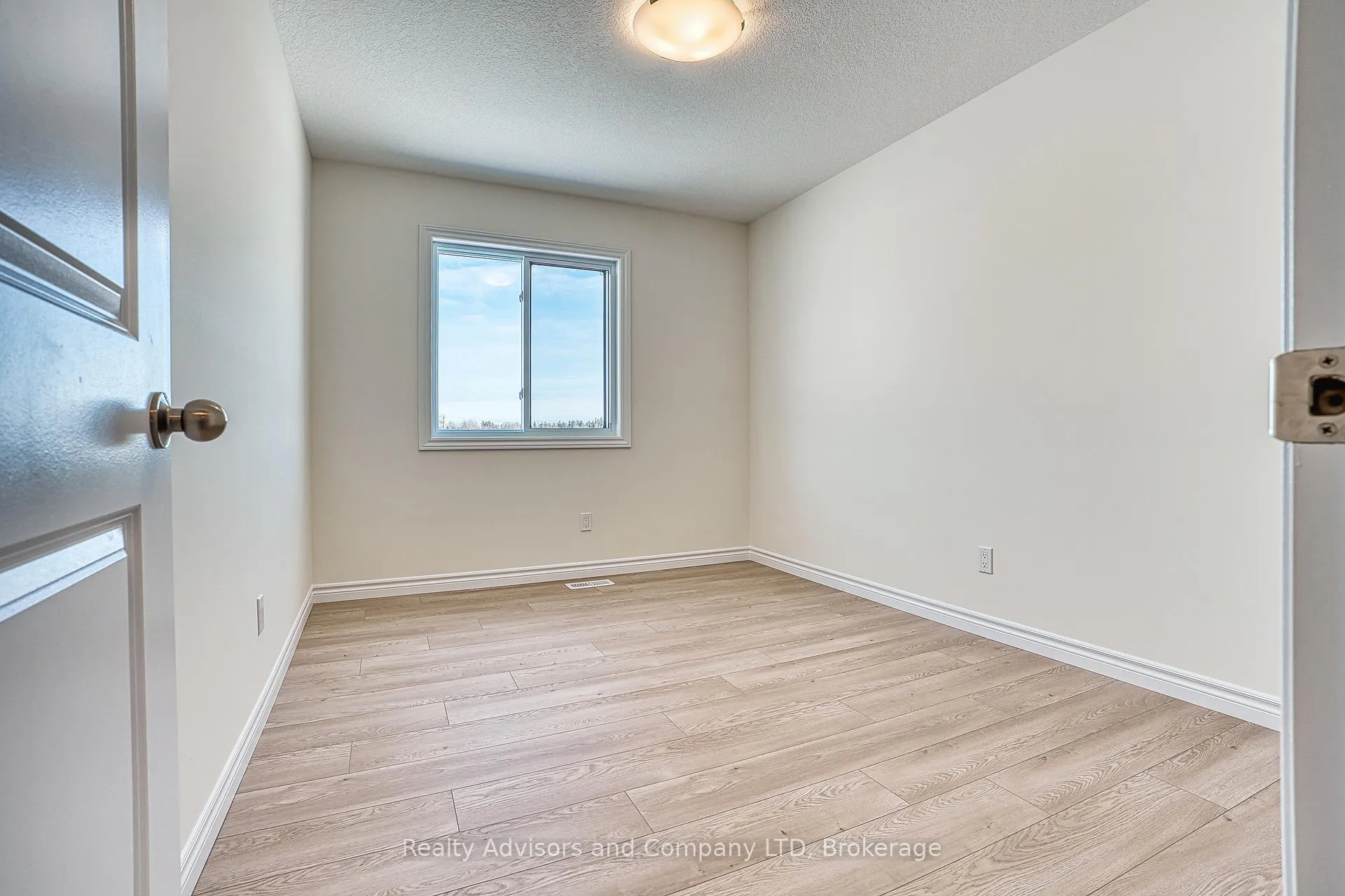 Photo 28 of 23 Becker Street, Stratford — HOMEH