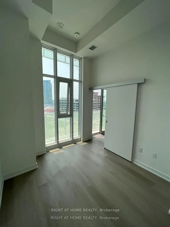 Photo 2 of Unit 625, 3883 Quartz Road, Mississauga, City Centre — HOMEH
