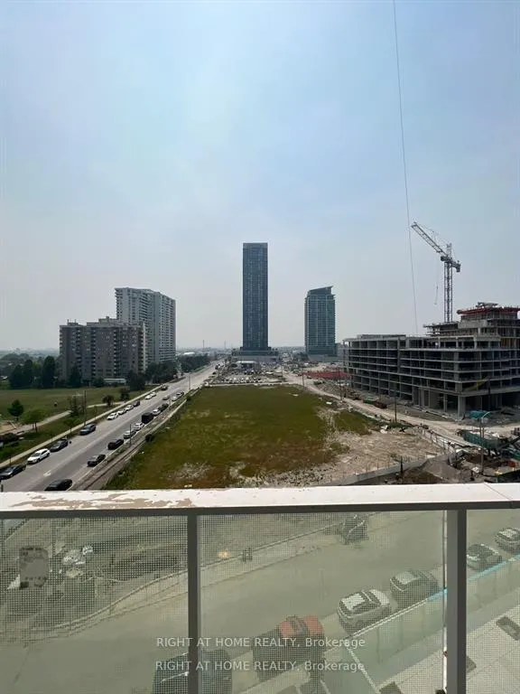 Photo 10 of Unit 625, 3883 Quartz Road, Mississauga, City Centre — HOMEH