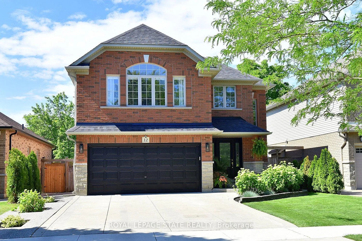 Photo 1 of 12 Wills Crescent, Hamilton, Binbrook — HOMEH