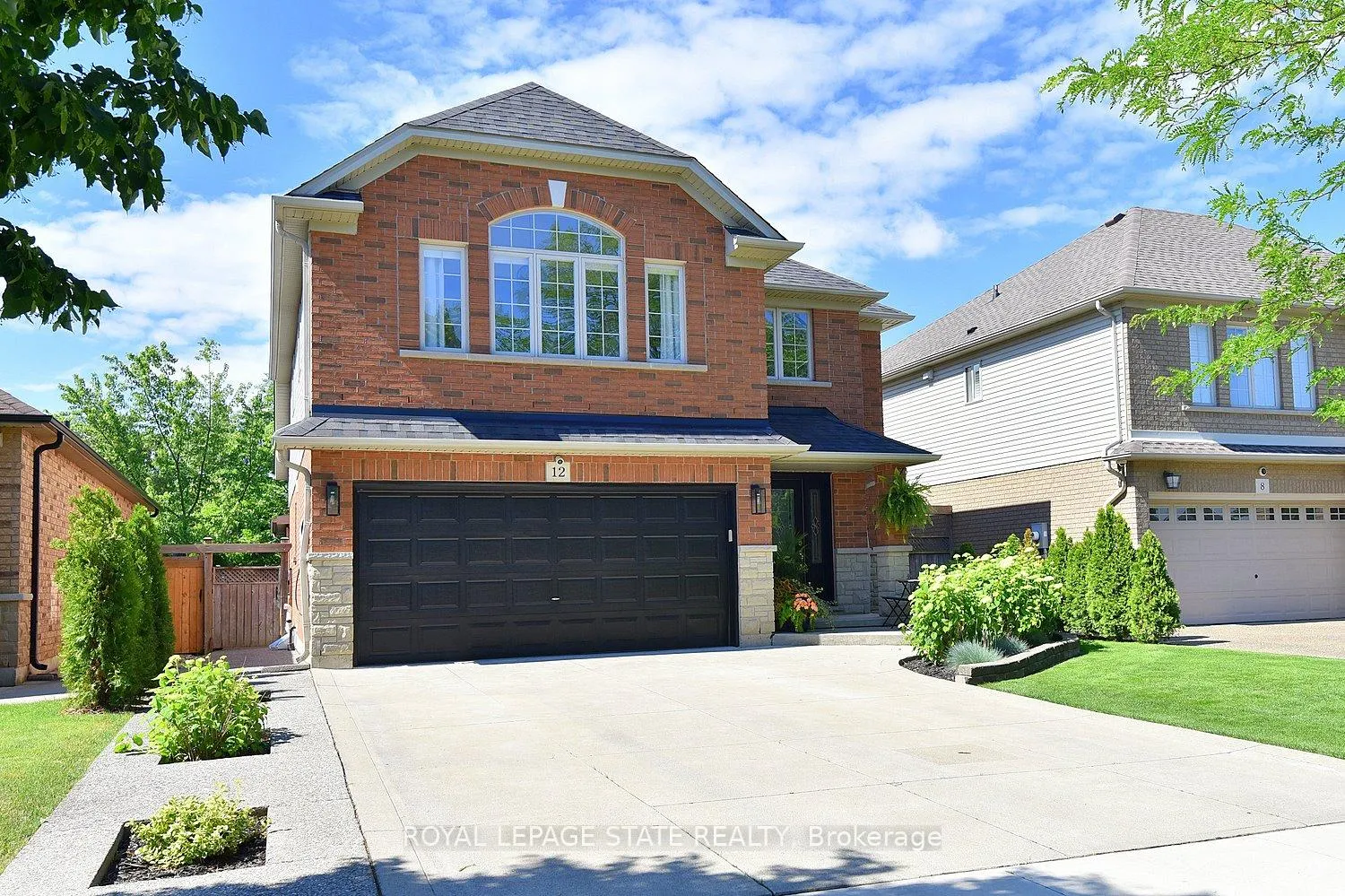 Photo 2 of 12 Wills Crescent, Hamilton, Binbrook — HOMEH