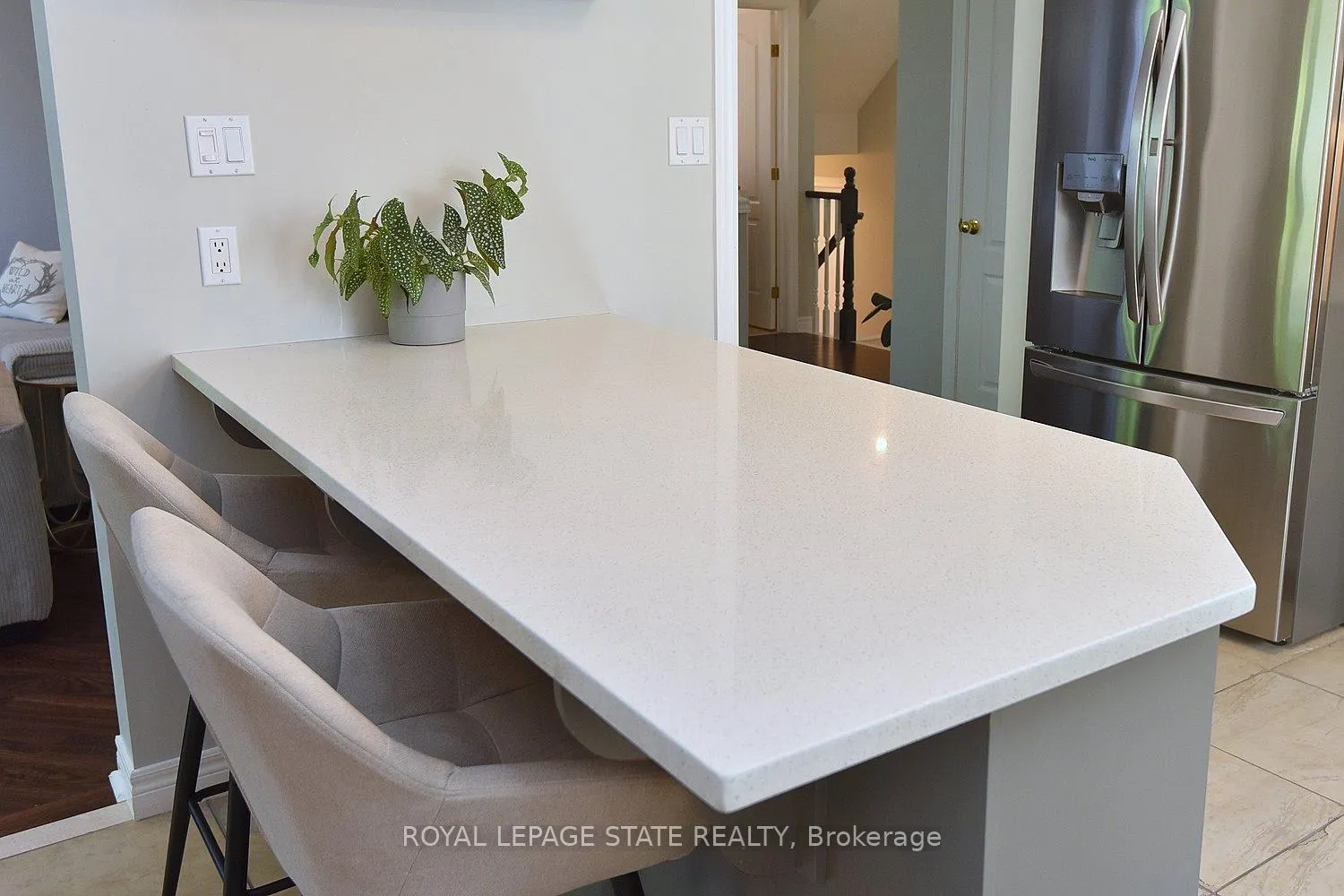 Photo 18 of 12 Wills Crescent, Hamilton, Binbrook — HOMEH