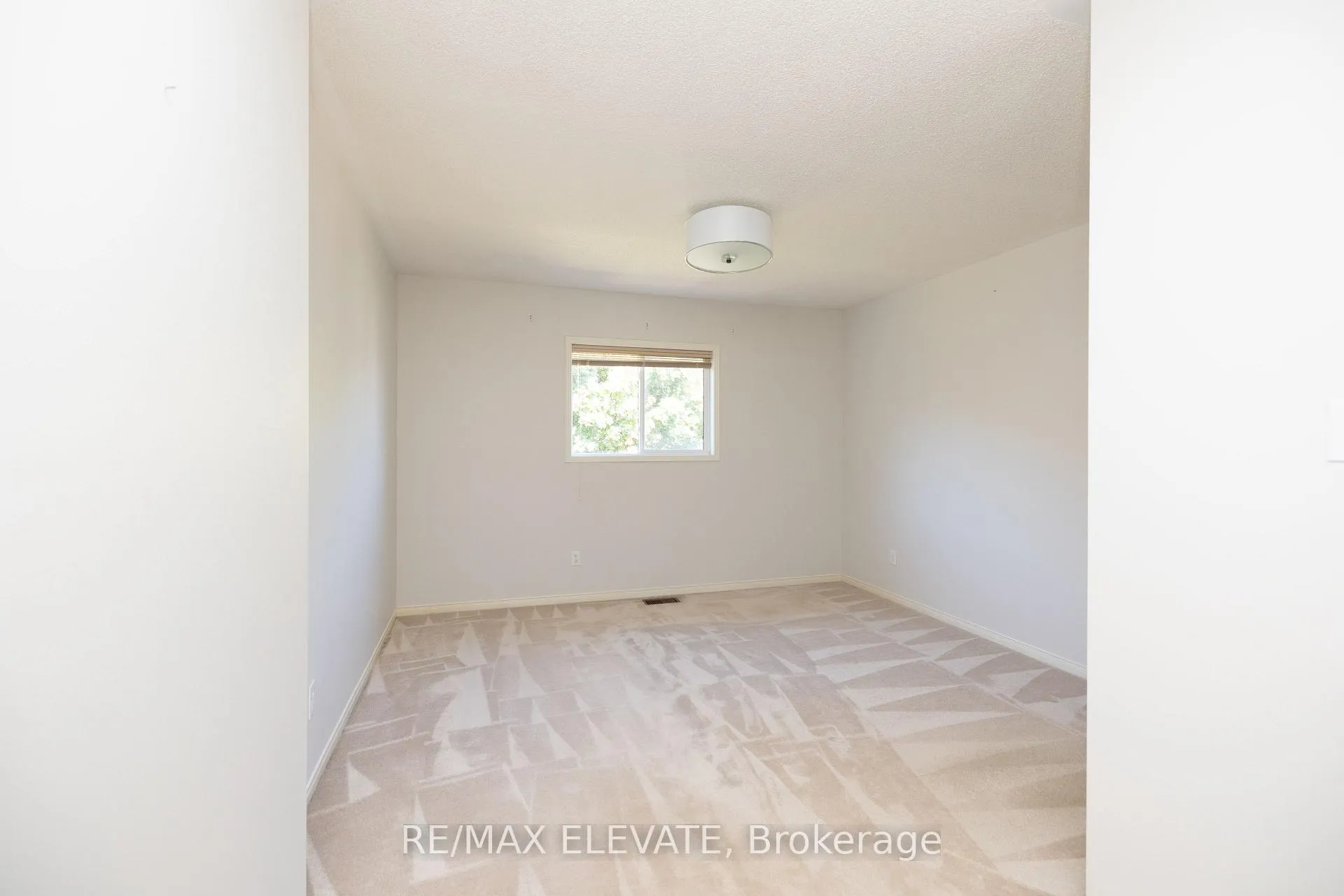 Photo 12 of 1202 Monica Cook Place, Pickering, Bay Ridges — HOMEH