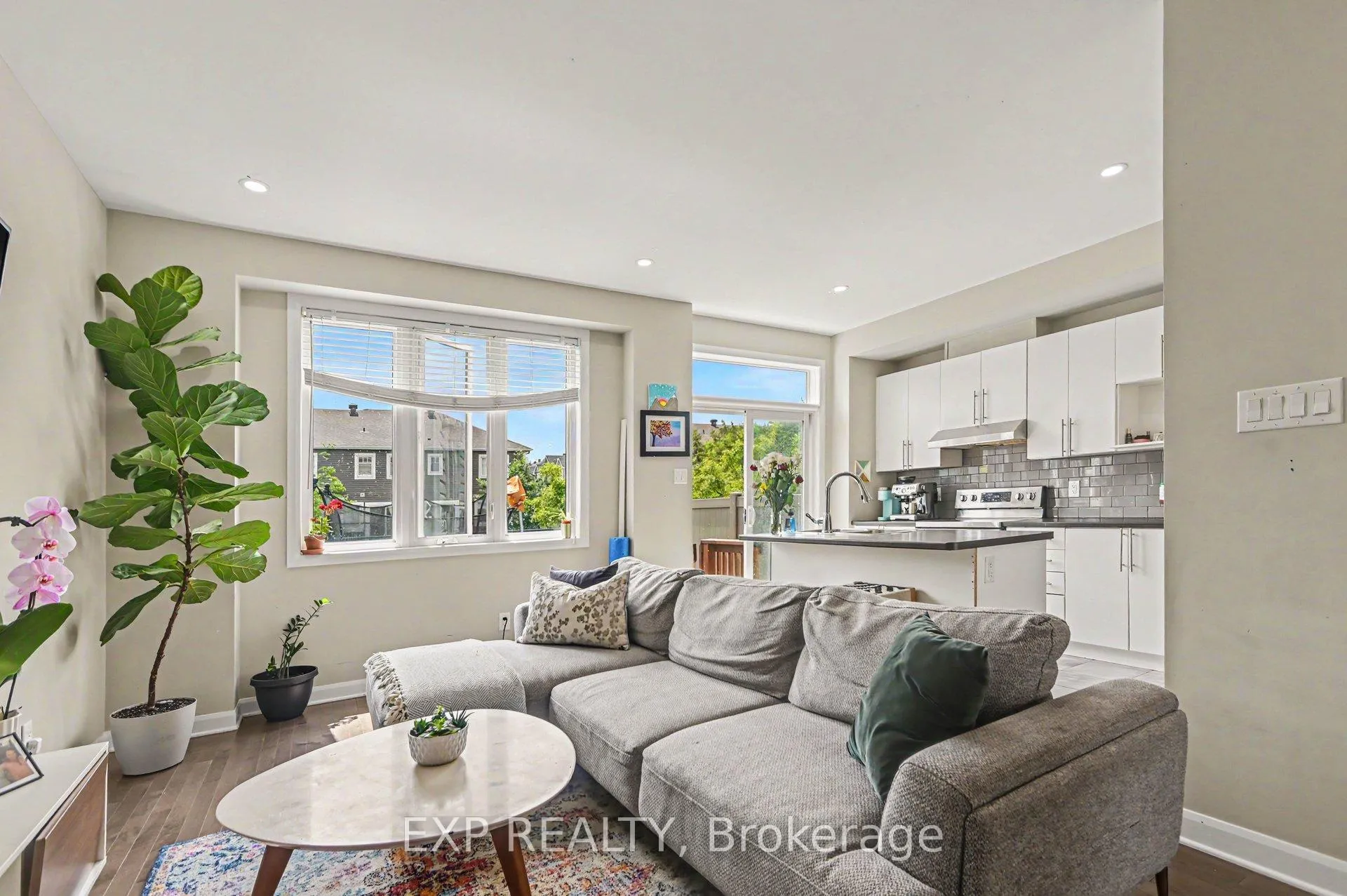 Photo 6 of 92 Gardenpost Terrace, Ottawa, Avalon West — HOMEH